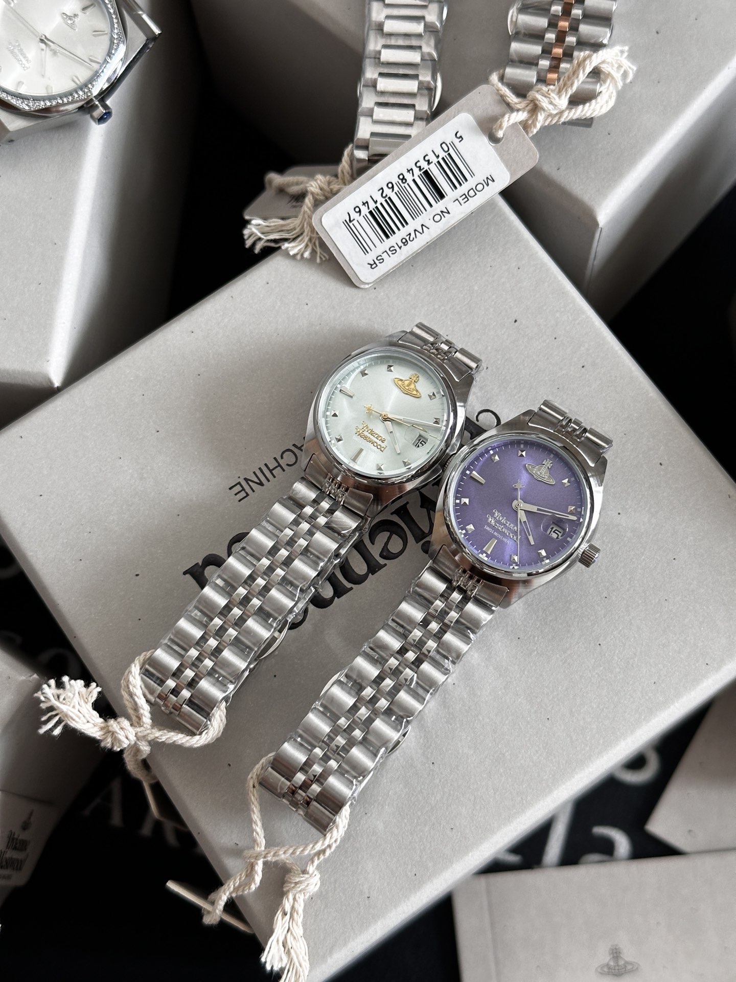[TOP] Vivienne Westwood Watch 29MM -2 Colors