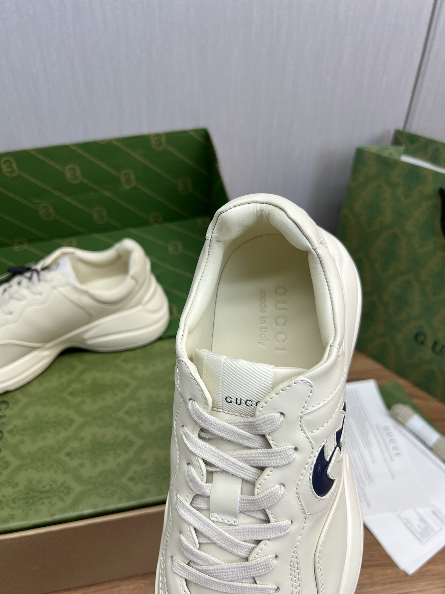 [TOP] GUCCI RHYTON SNEAKER-White
