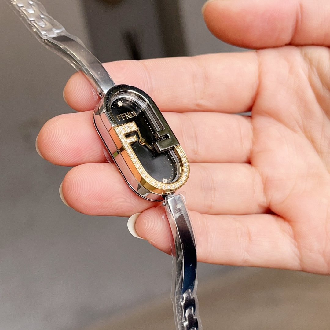 [TOP] FENDI O‘Lock Watch 17x32mm - Sliver