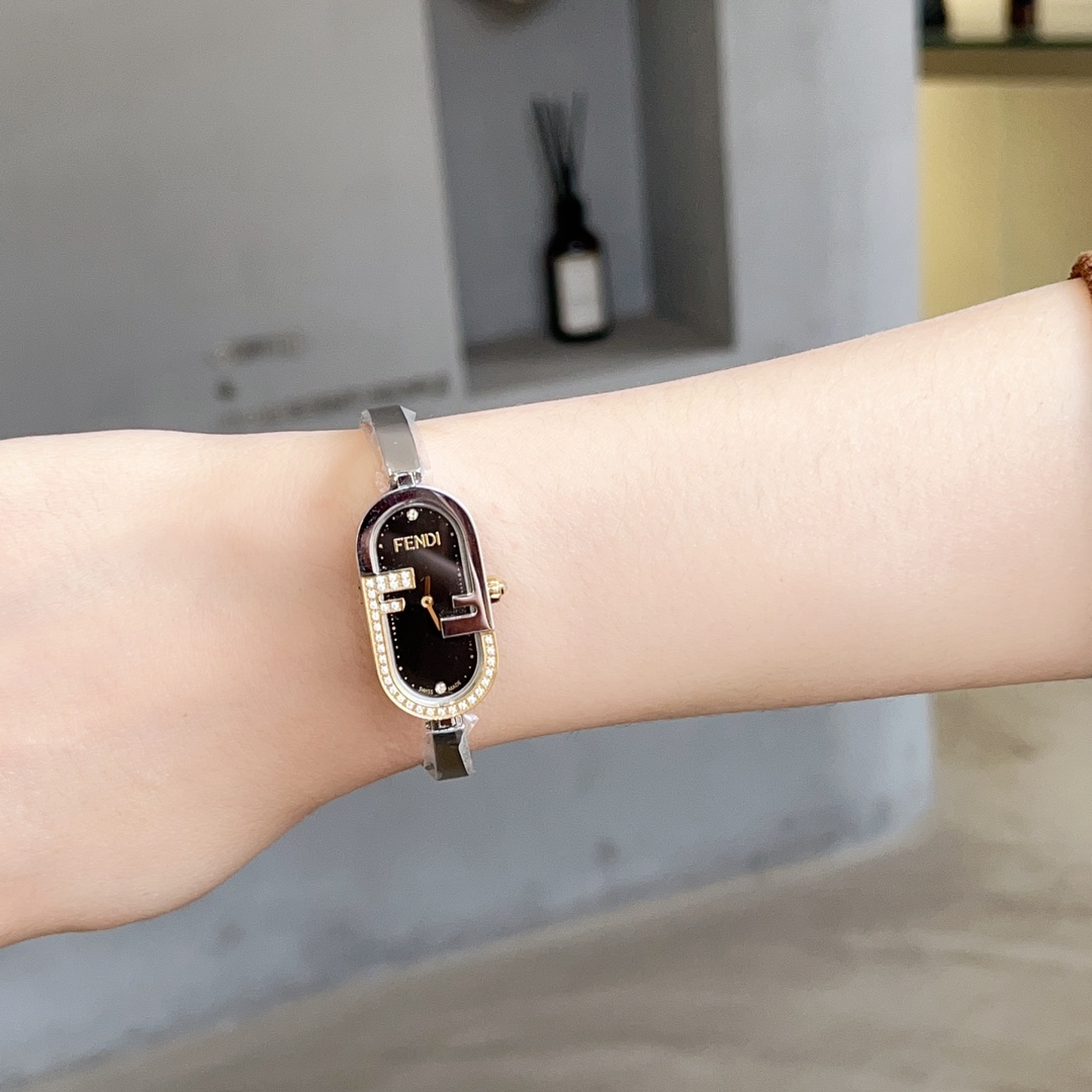 [TOP] FENDI O‘Lock Watch 17x32mm - Sliver