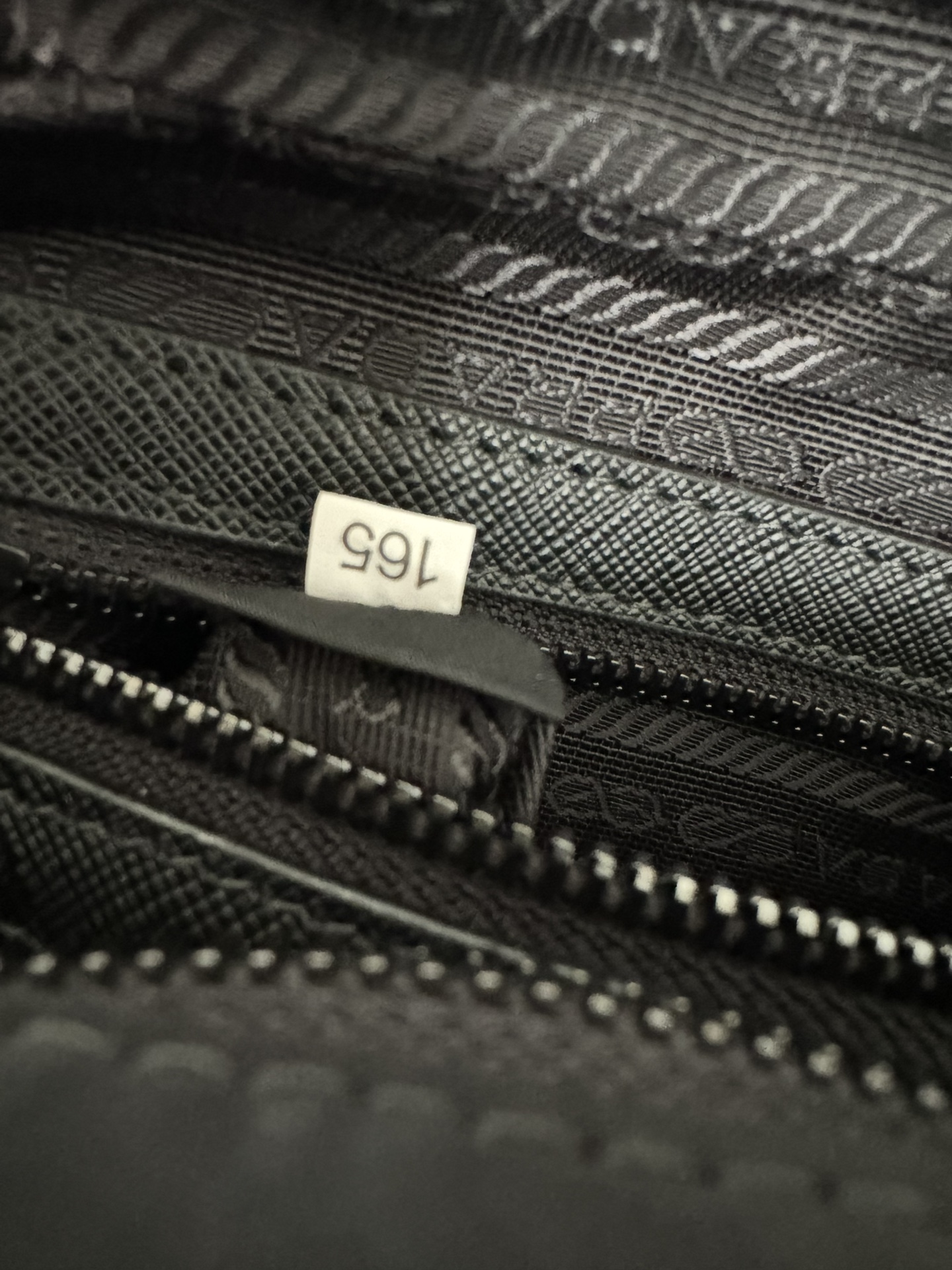 [TOP] PRADA Shoulder Bag Re-Nylon 23x16x7cm - Black