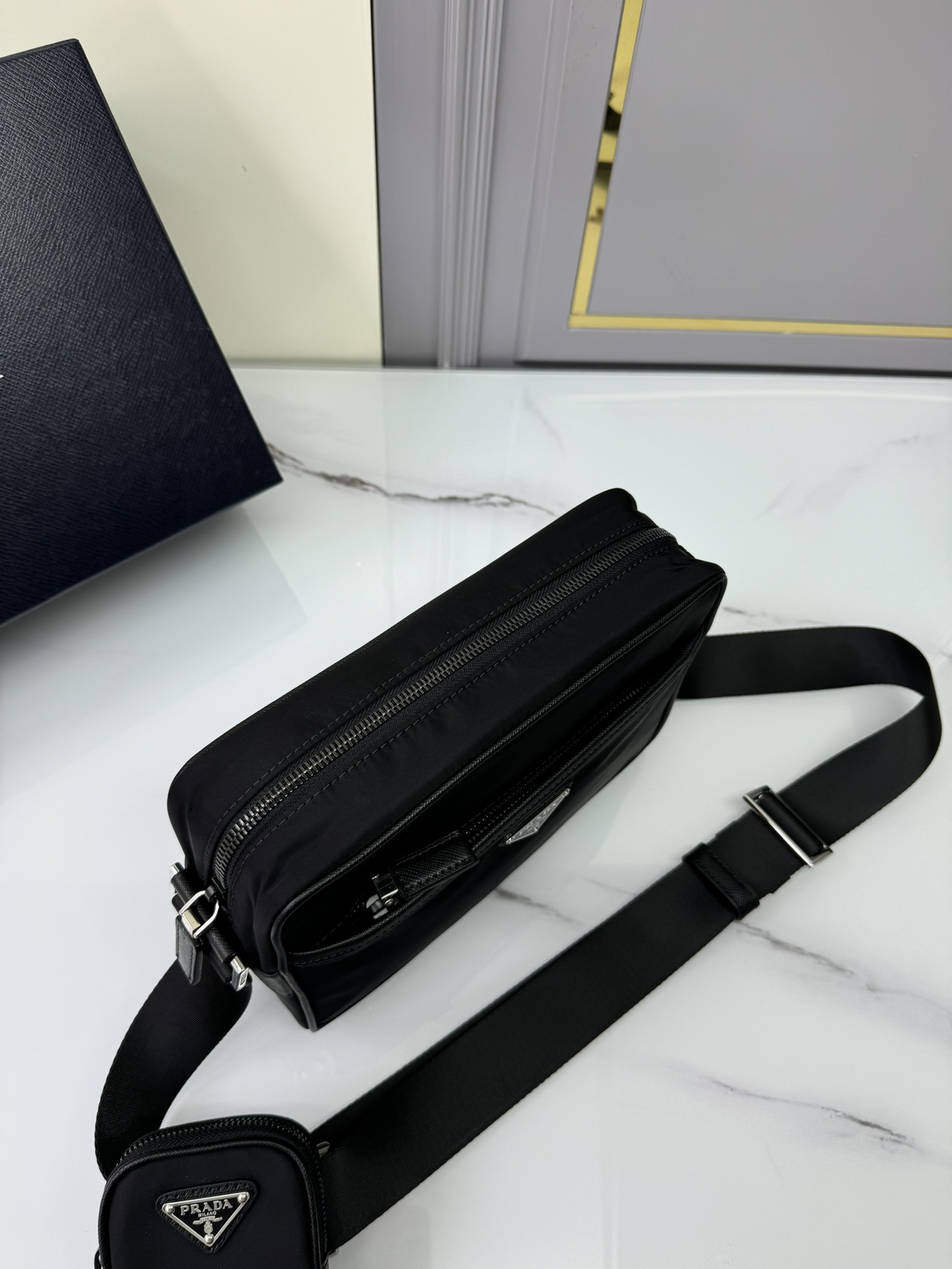 [TOP] PRADA Shoulder Bag Re-Nylon 23x16x7cm - Black