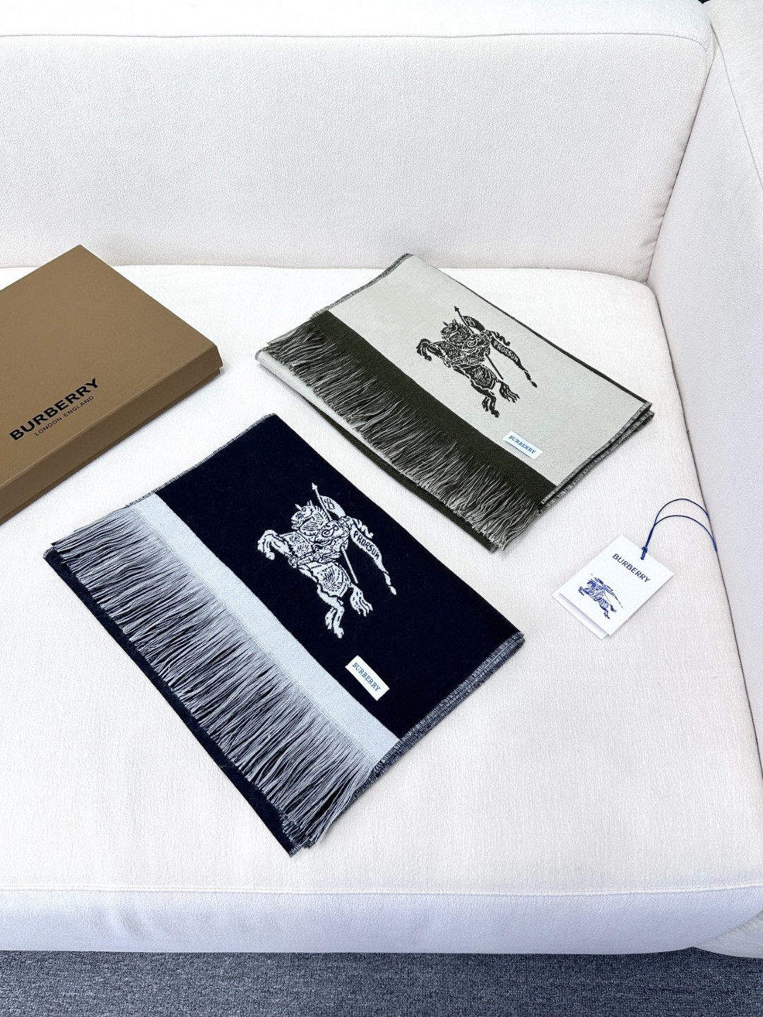 [TOP] BURBERRY Scarf 35x200cm - 2 Color