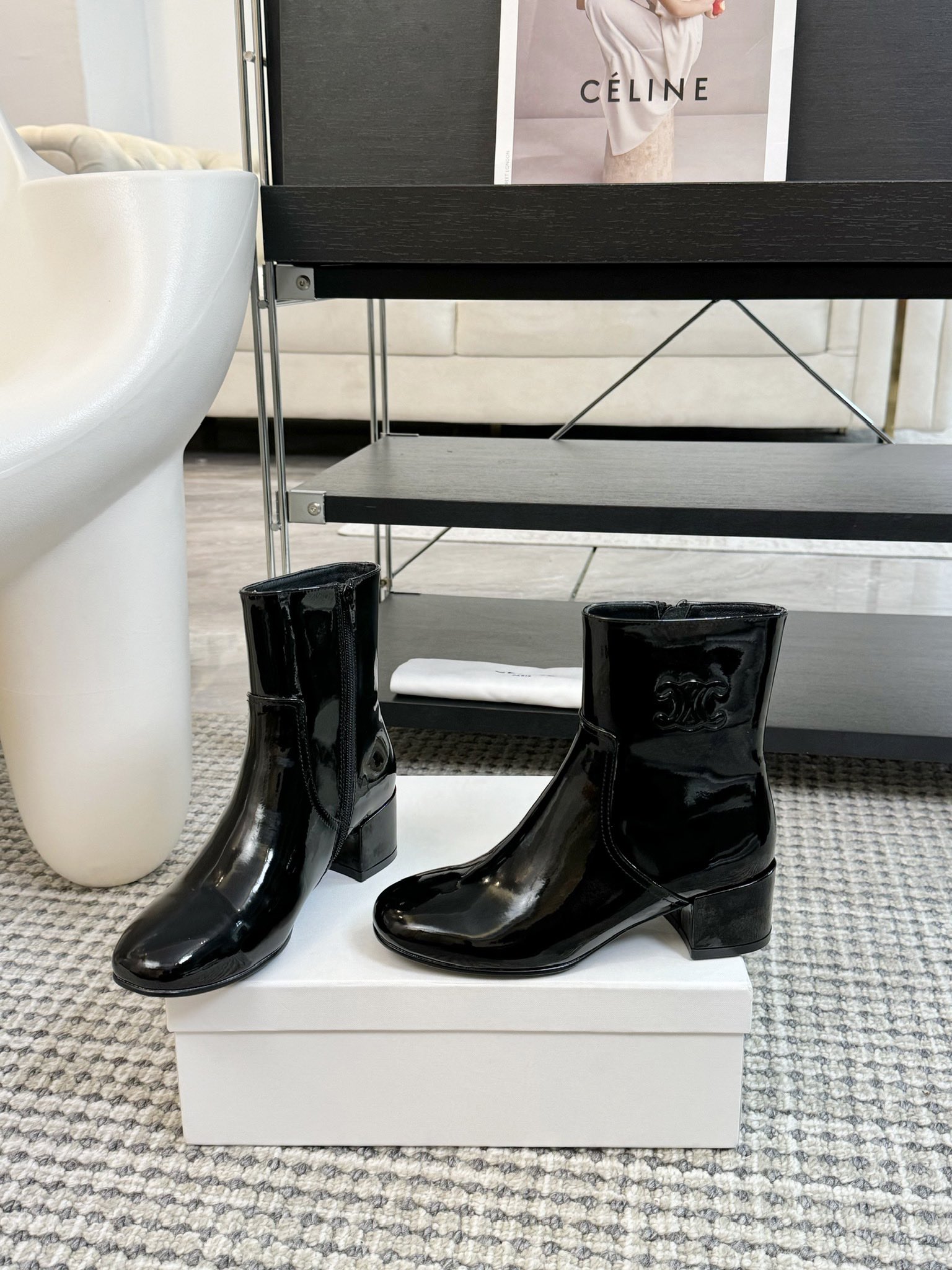 [TOP] CELINE Cowhide Patent Leather Short Boots - 2 Color