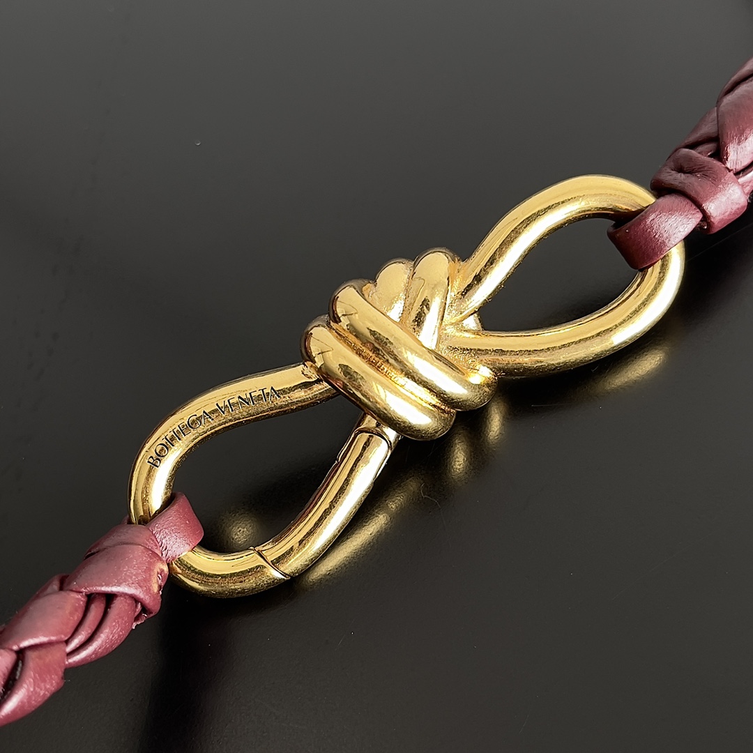 [TOP] Bottega Veneta BV Andiamo Bag 25 x 22 x 10.5 cm - Dark Red