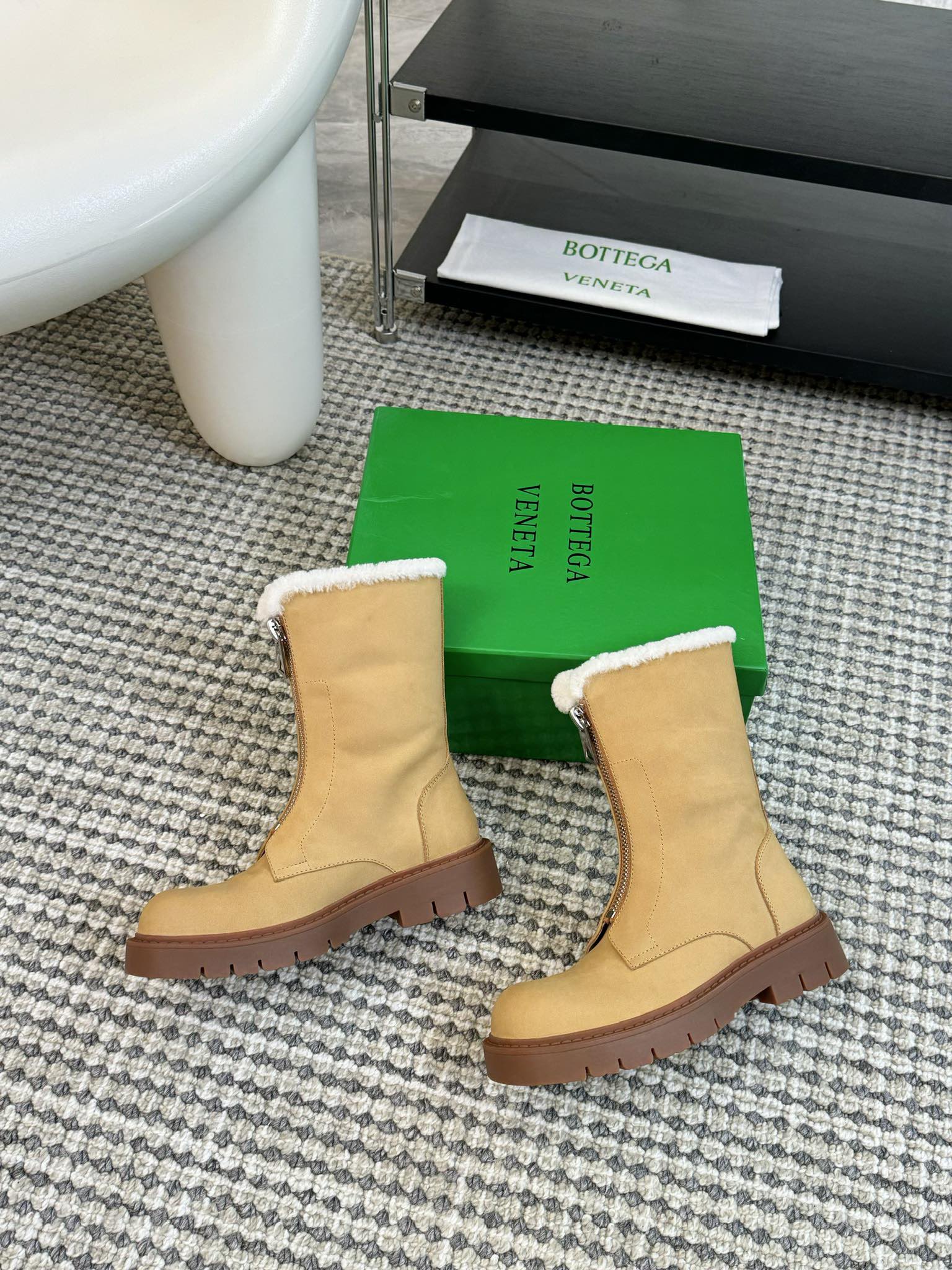 [TOP] Bottega Veneta BV Cowhide Boots - Khaki