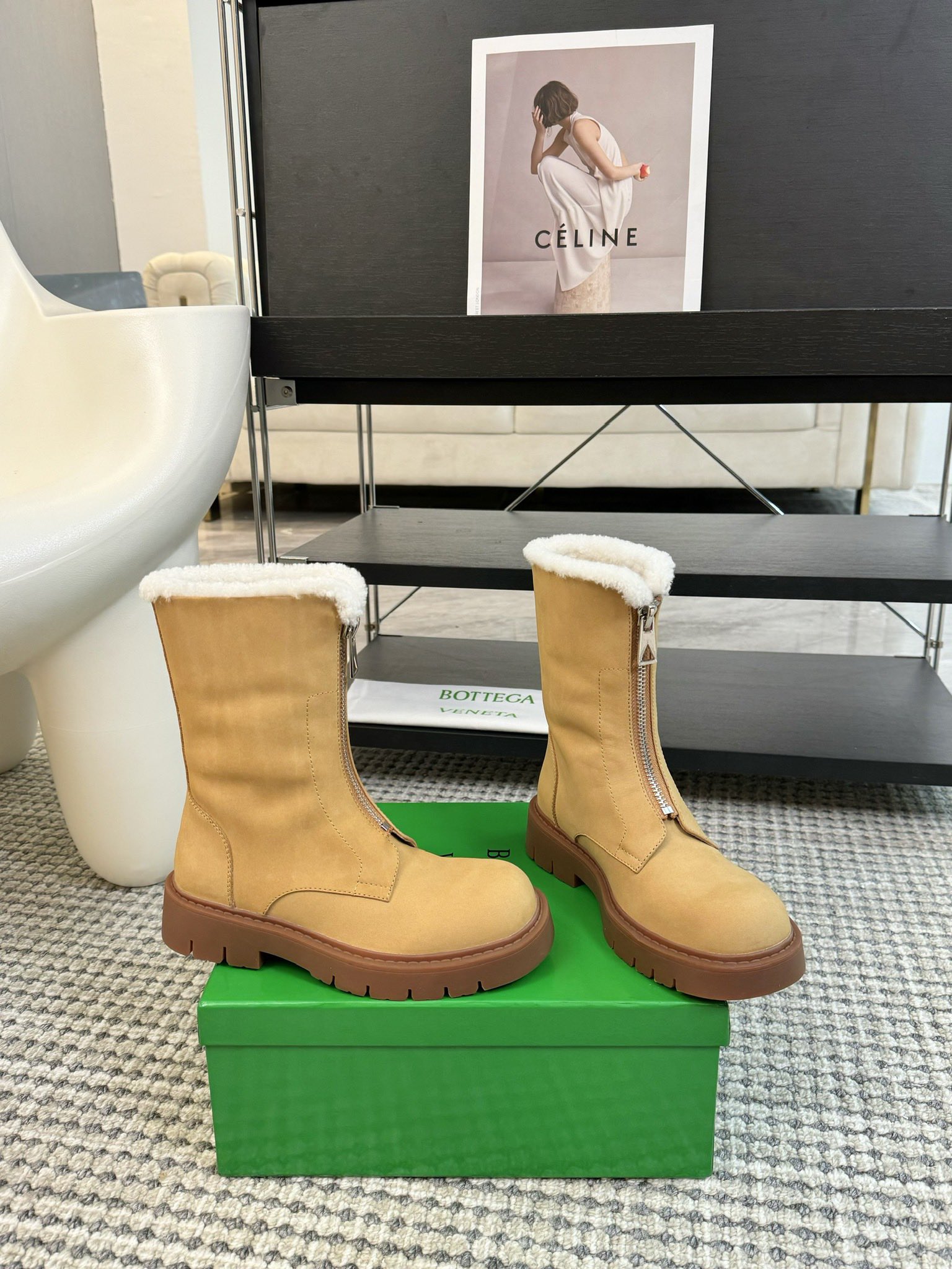 [TOP] Bottega Veneta BV Cowhide Boots - Khaki