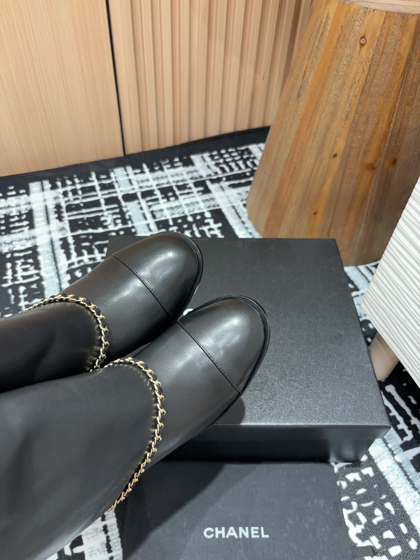 [TOP] CHANEL Fold-over Chain Calfskin Mid-calf Boots - Black