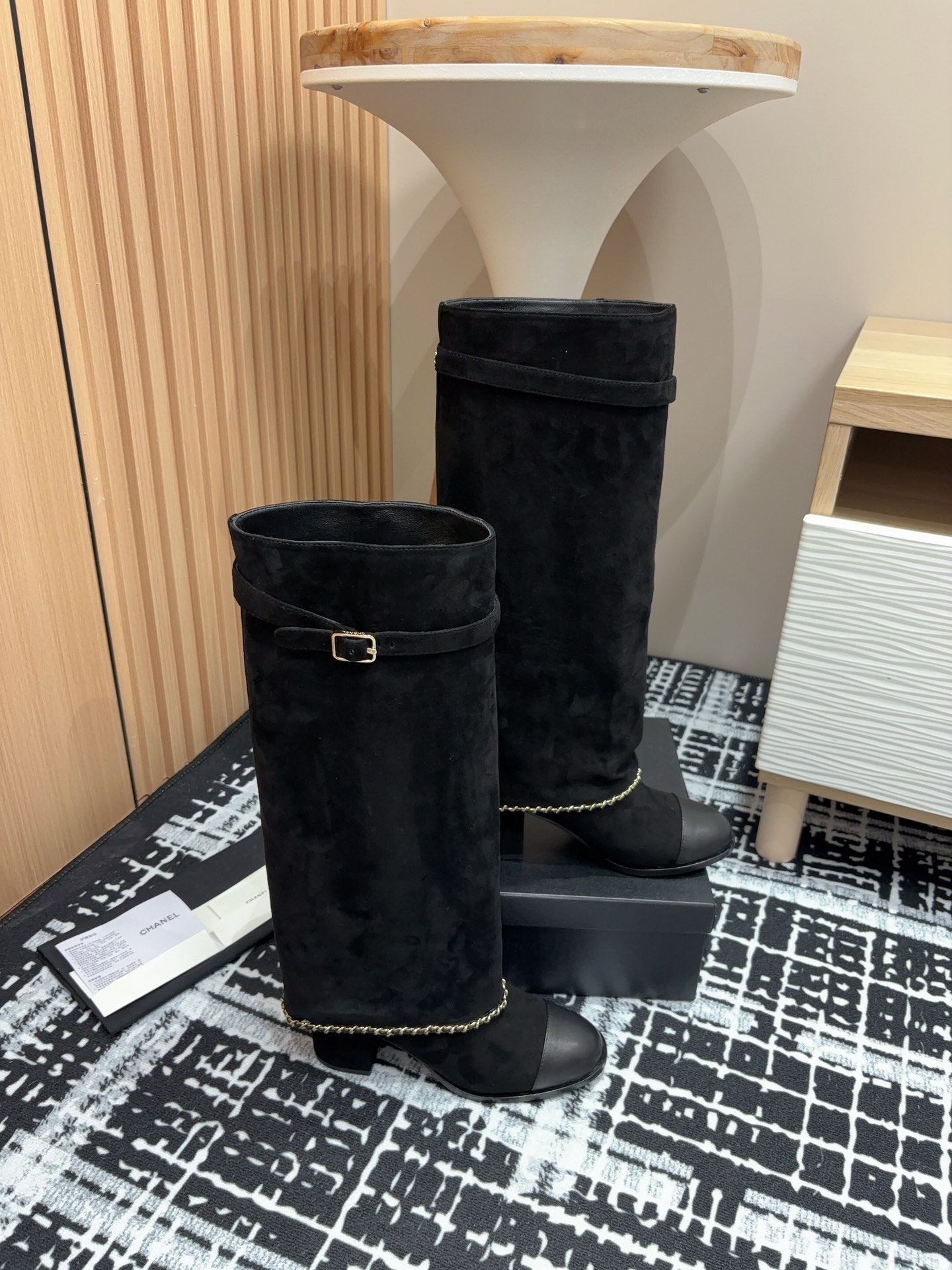 [TOP] CHANEL Fold-over Chain Sheepskin Mid-calf/High-calf Boots - Black