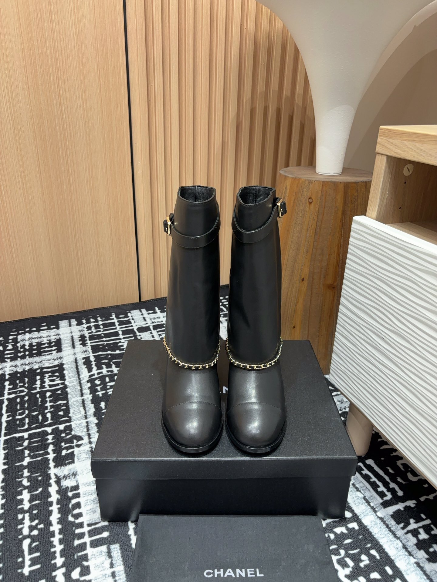 [TOP] CHANEL Fold-over Chain Calfskin Mid-calf Boots - Black