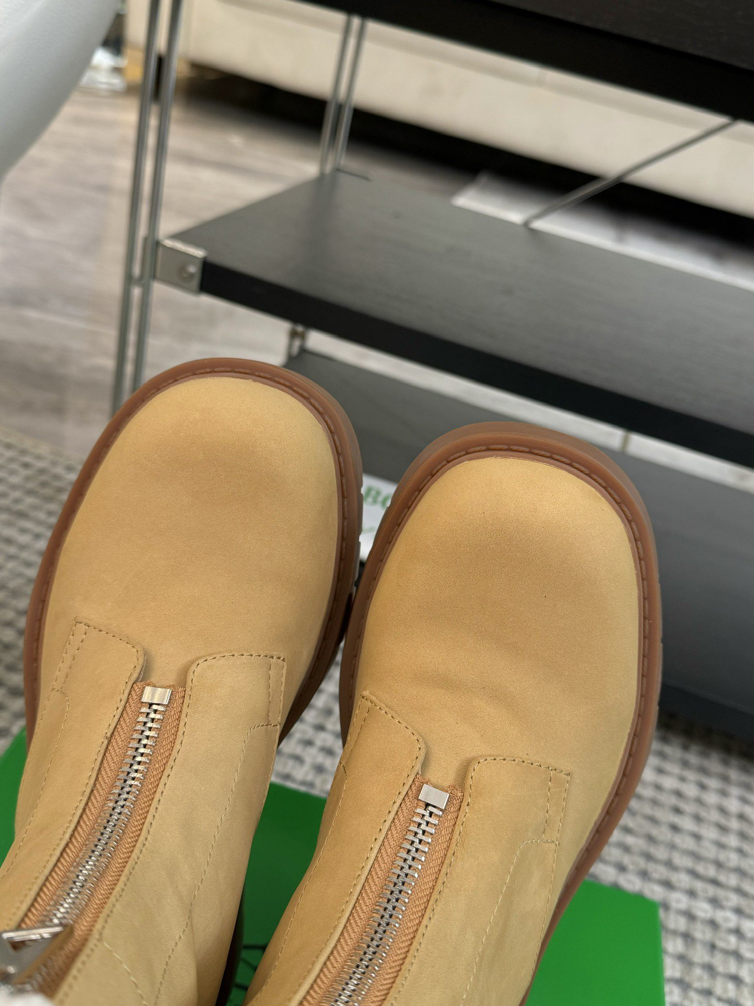 [TOP] Bottega Veneta BV Cowhide Boots - Khaki