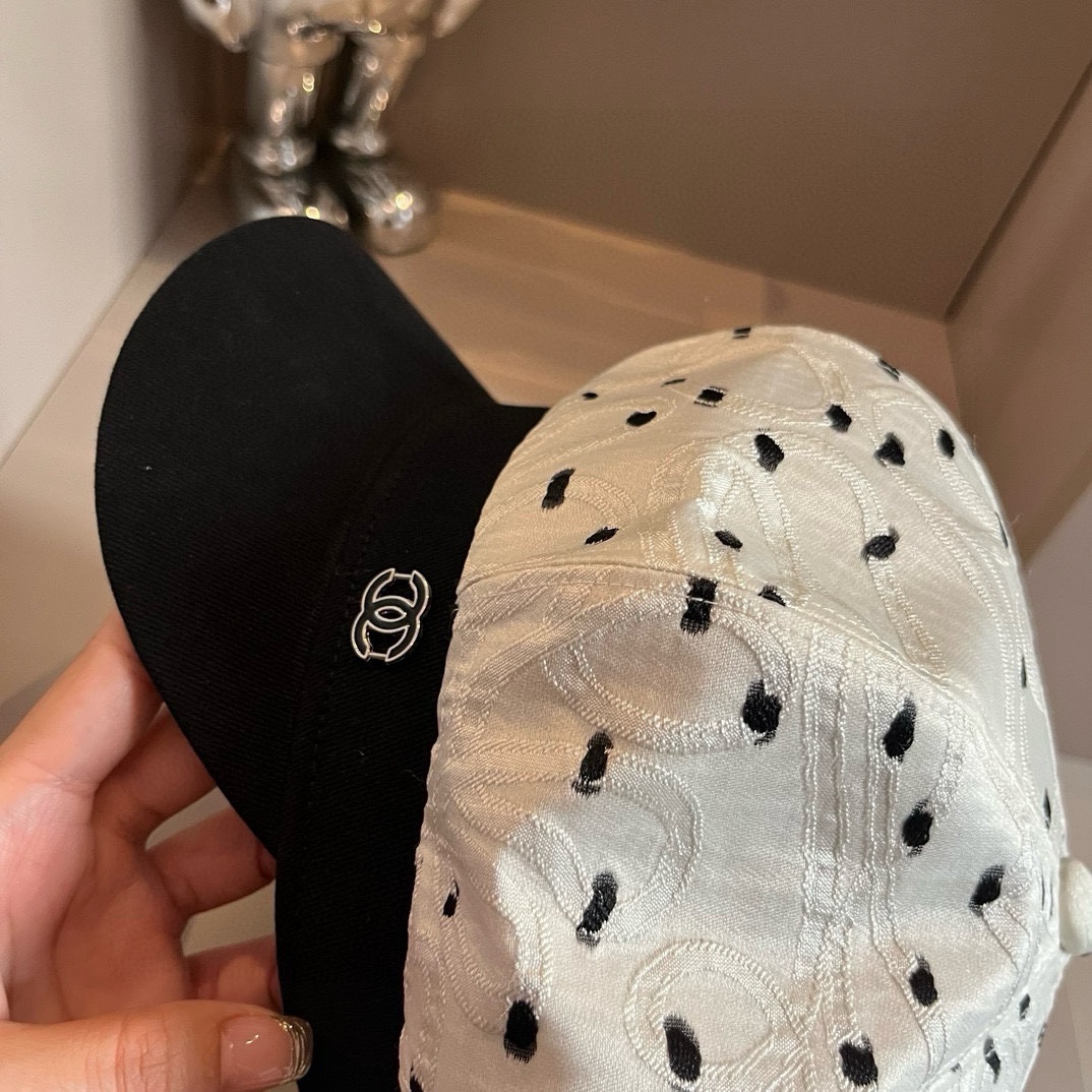 [TOP] CHANEL Polka Dot Painter Hat 57cm - 2 Colour