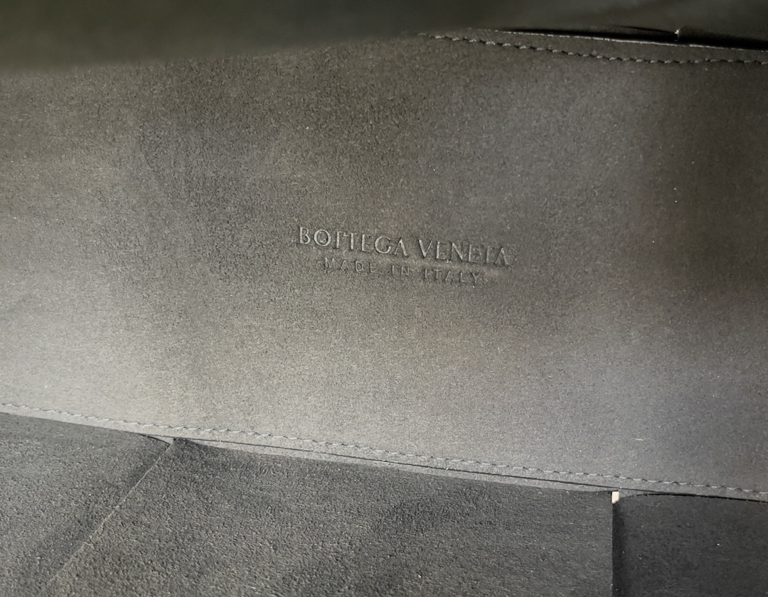 [TOP] Bottega Veneta BV Tote Bag Cowhide 38*25*14cm- Black