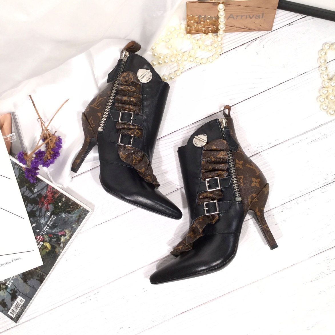 [TOP] Louis Vuitton LV 9.5cm High-heeled Calfskin Monogram Janet Ankle Boot - Black