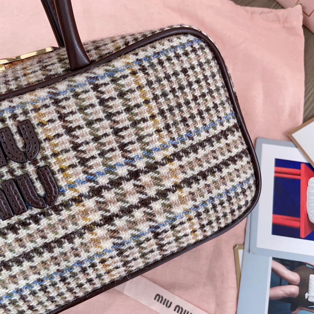 [TOP] Miu Miu Houndstooth Briefcase 28x12x9cm - Cocoa Brown