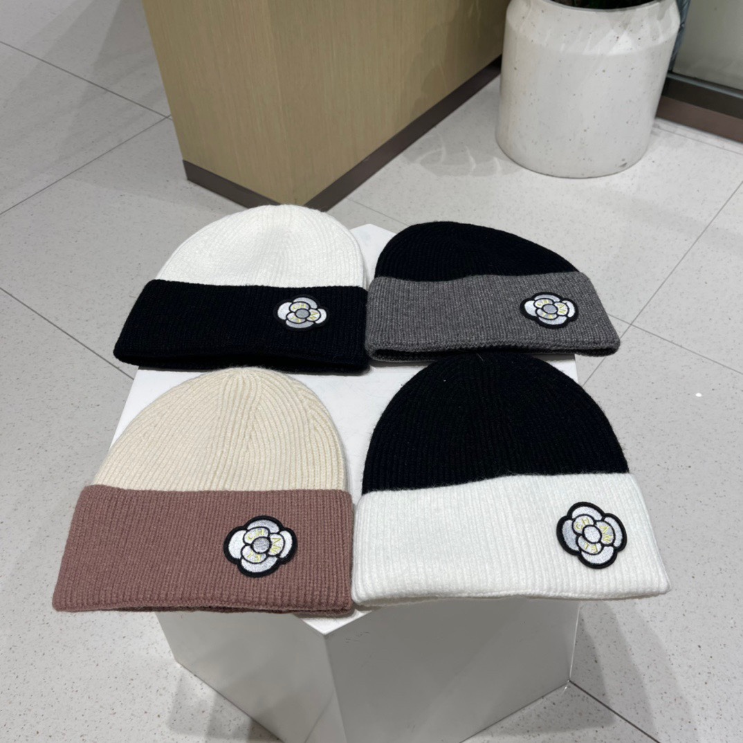 [TOP] CHANEL Camellia Colorblock Knitted Hat - 4 Colour