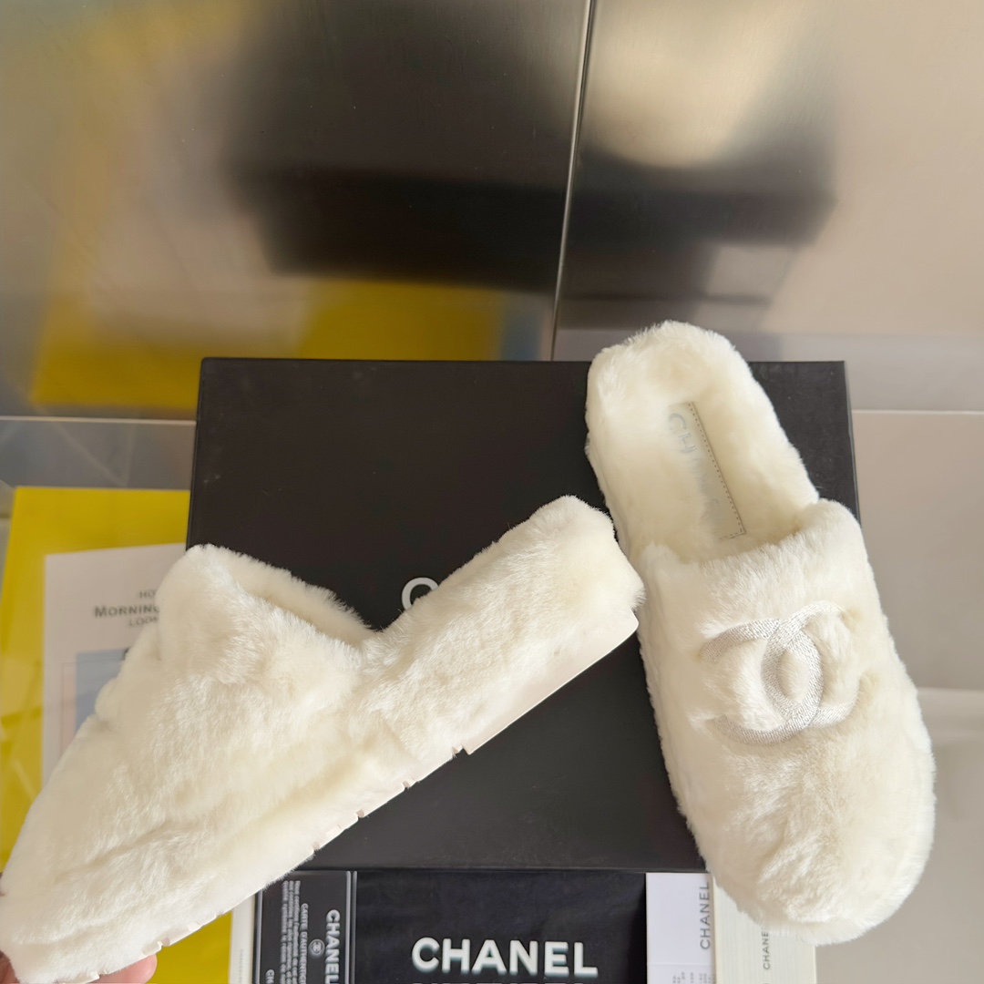 [TOP] CHANEL CC Thick-soled Furry Slippers - 4 Color