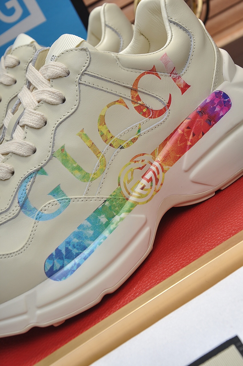 [TOP] GUCCI  SNEAKER-White