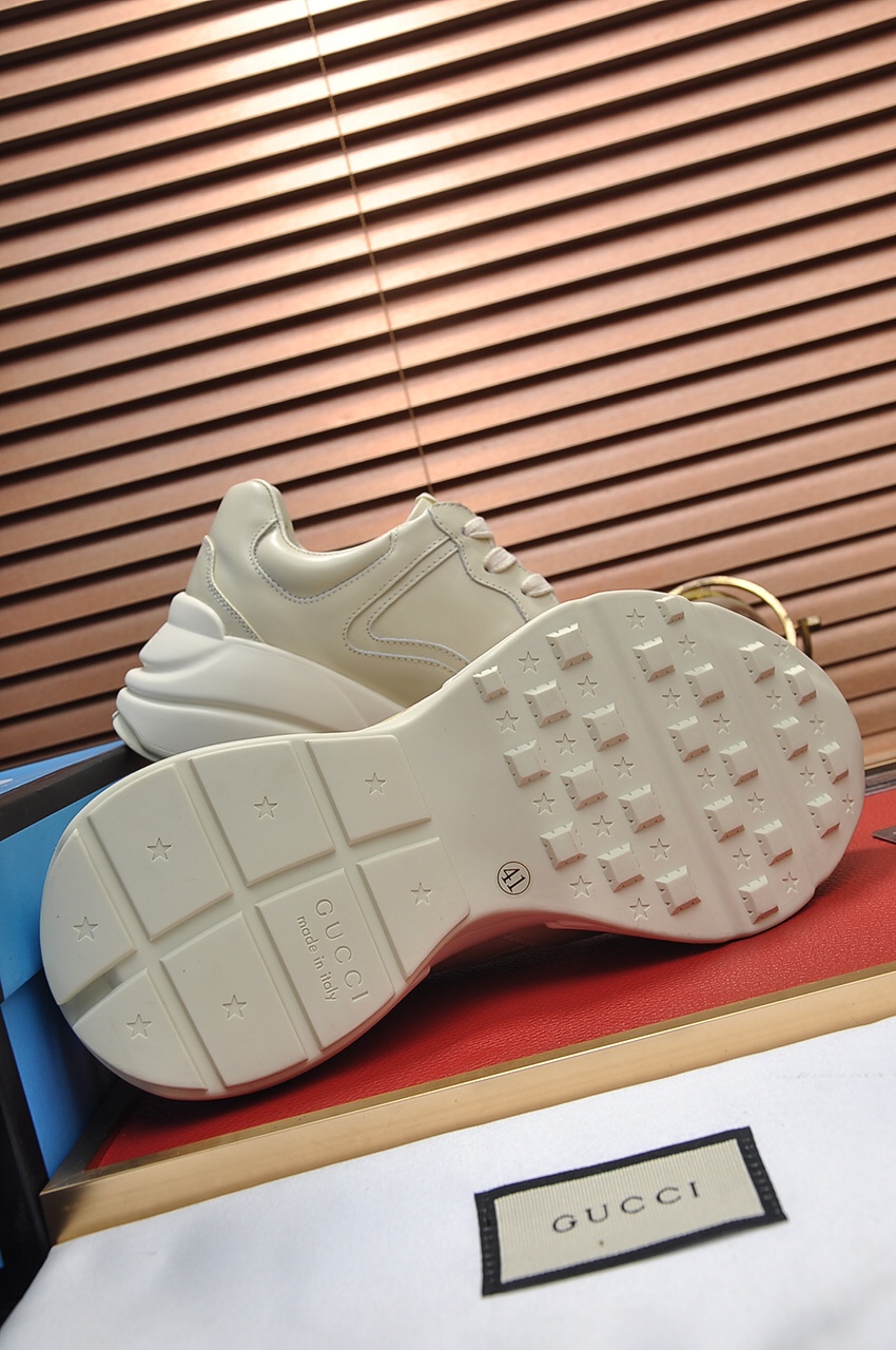 [TOP] GUCCI  SNEAKER-White