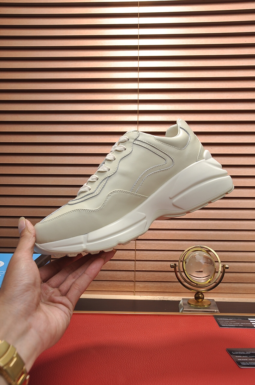 [TOP] GUCCI  SNEAKER-White