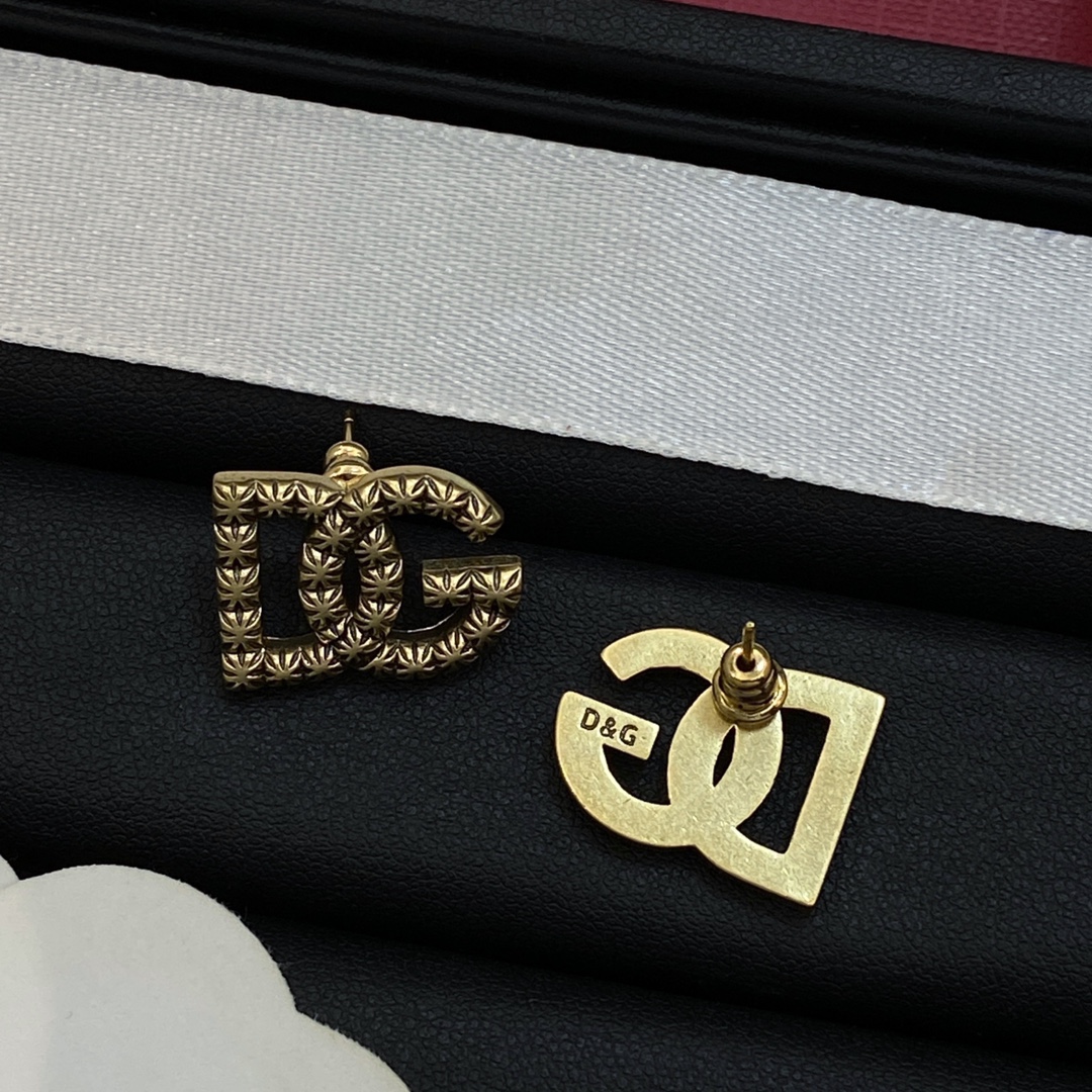 [TOP] Dolce & Gabbana D&G Earrings +Necklaces+Bracelets - Gold