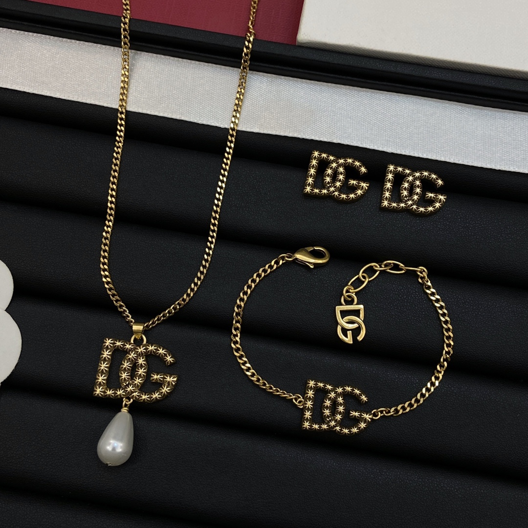 [TOP] Dolce & Gabbana D&G Earrings +Necklaces+Bracelets - Gold