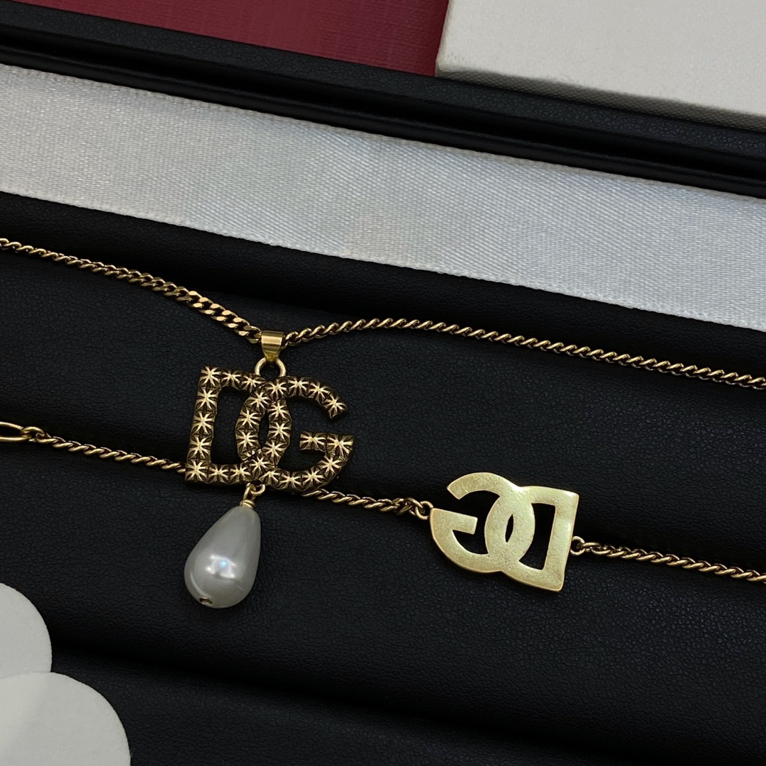 [TOP] Dolce & Gabbana D&G Earrings +Necklaces+Bracelets - Gold