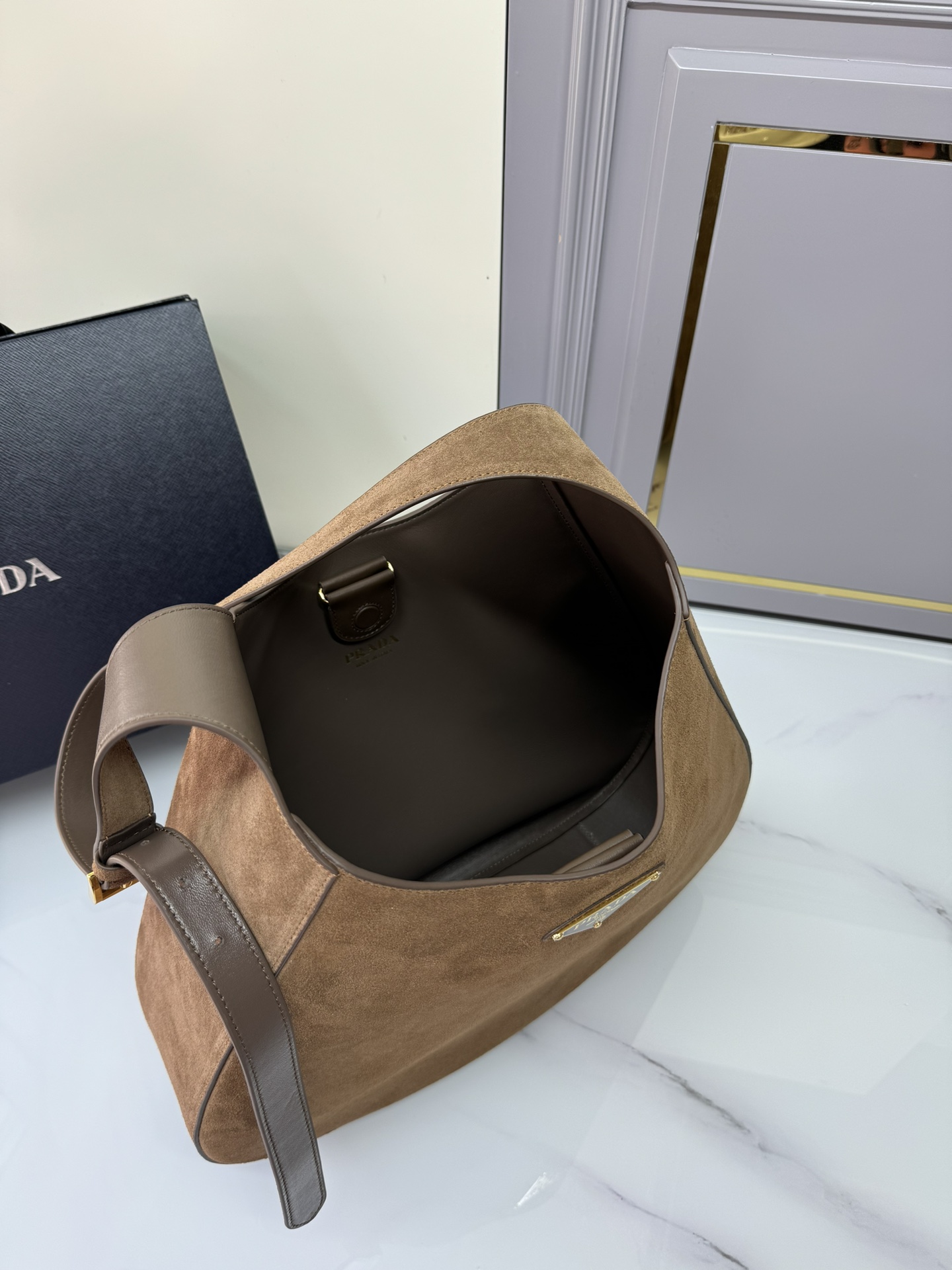 [TOP] PRADA Deer Print Cowhide Bag 40x30x9cm - Brown