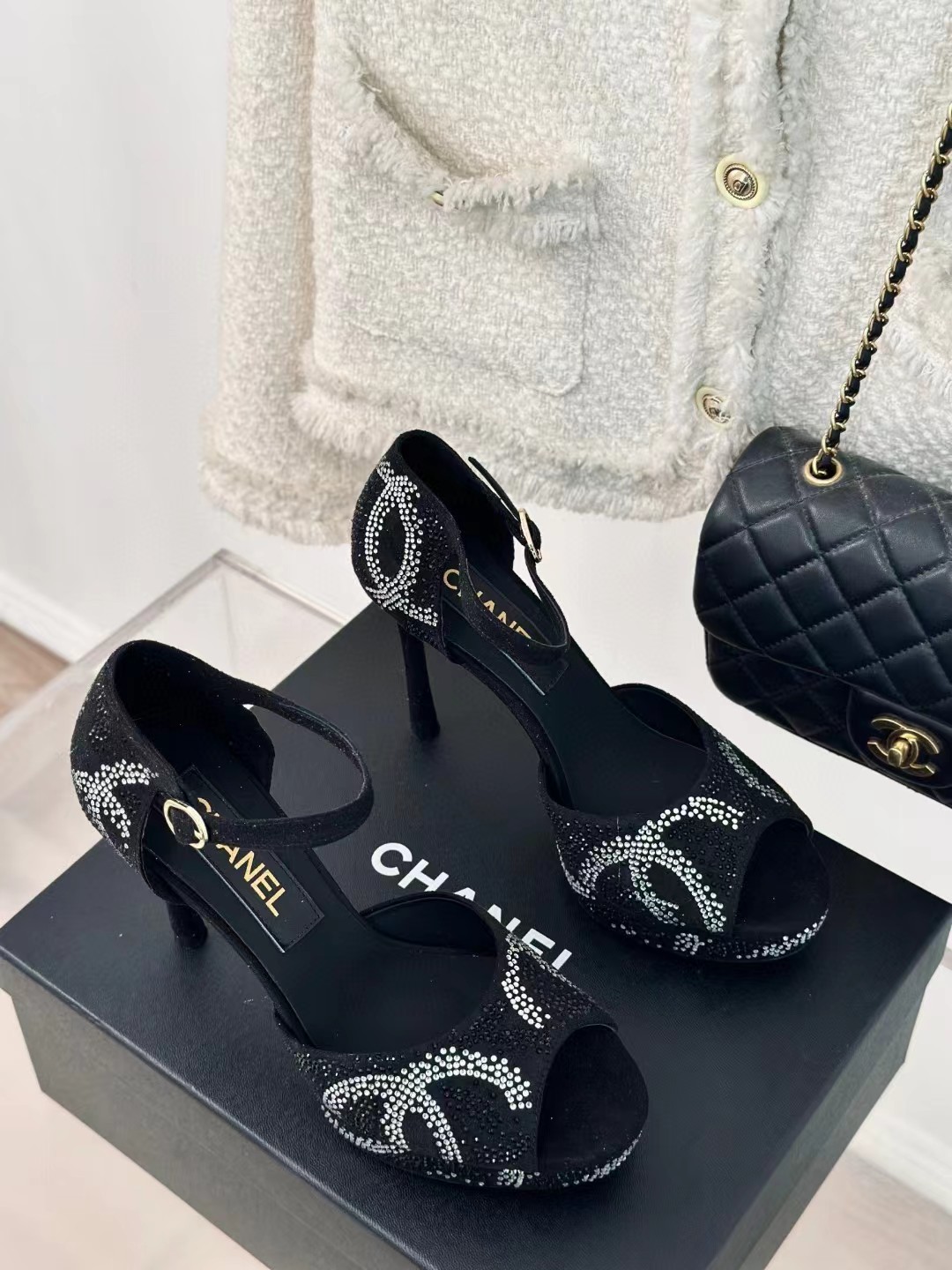[TOP] CHANEL CC Stiletto Sandals - Black