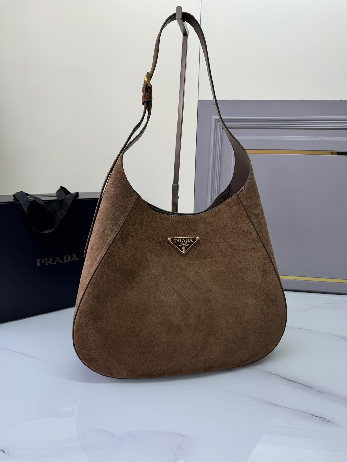 [TOP] PRADA Deer Print Cowhide Bag 40x30x9cm - Brown