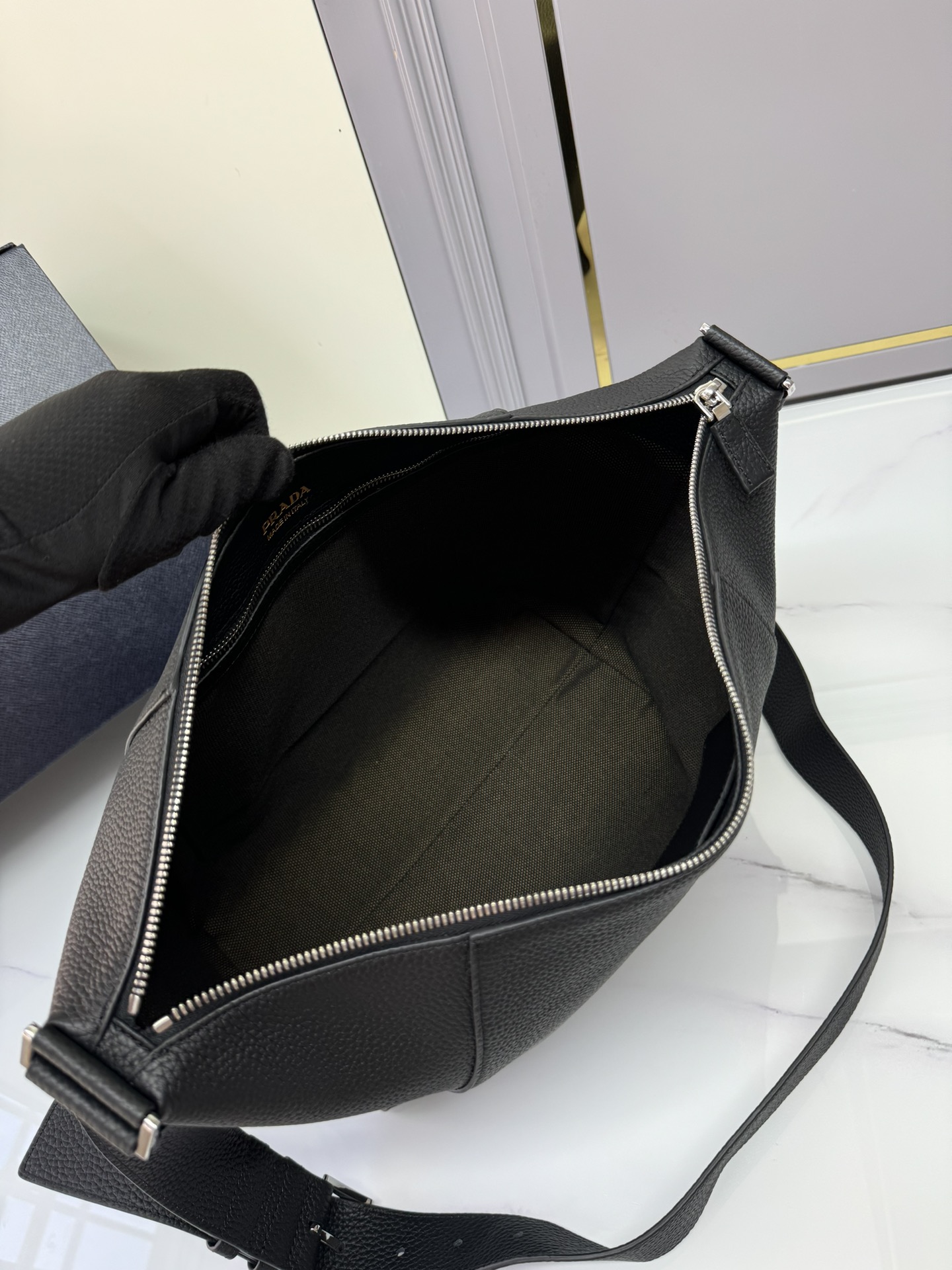 [TOP] PRADA Leather Fabric Messenger Bag 22*22*12cm/30*27.5*14cm - 2 Colour