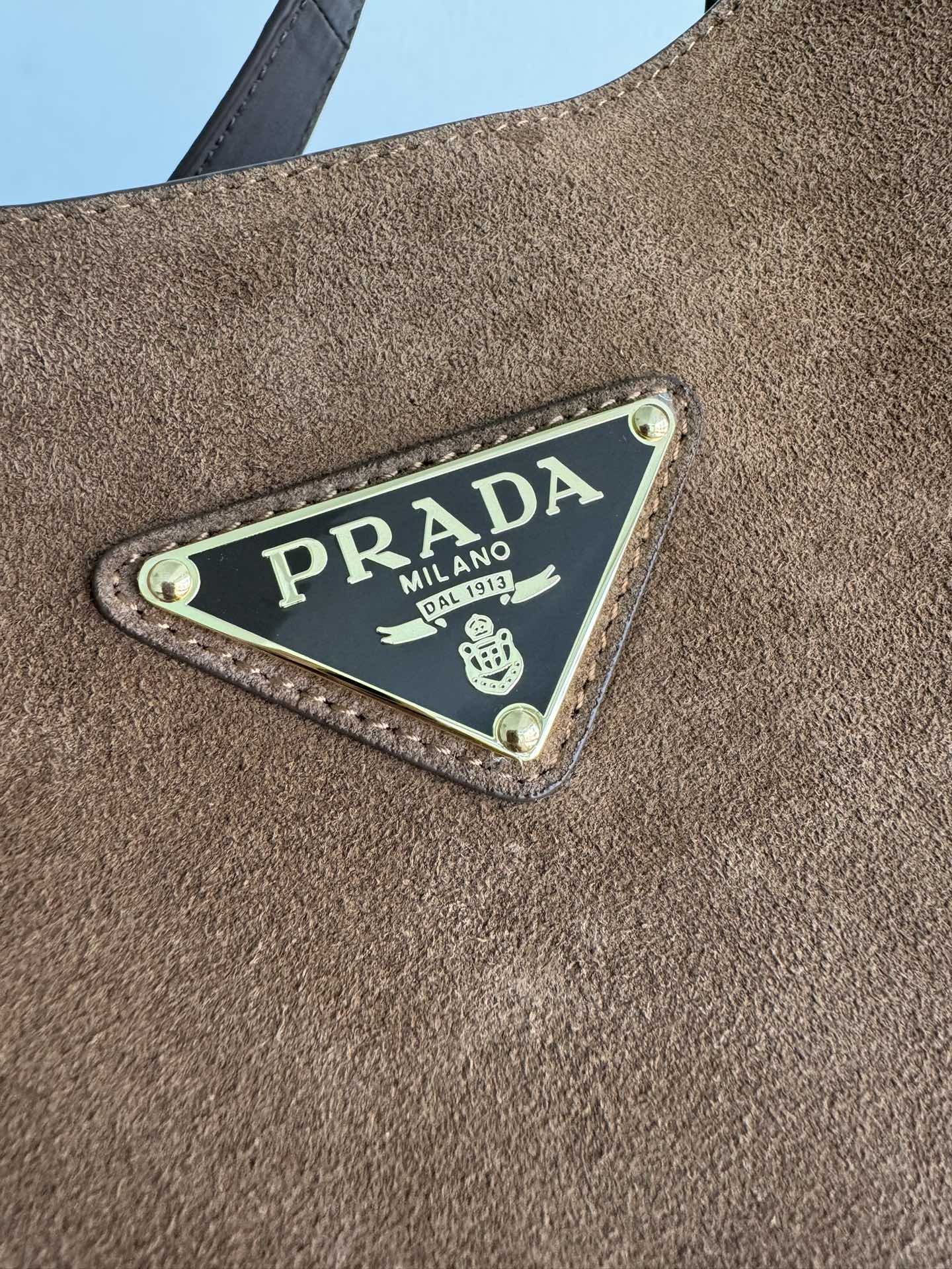[TOP] PRADA Deer Print Cowhide Bag 40x30x9cm - Brown
