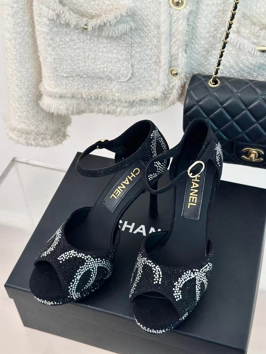 [TOP] CHANEL CC Stiletto Sandals - Black
