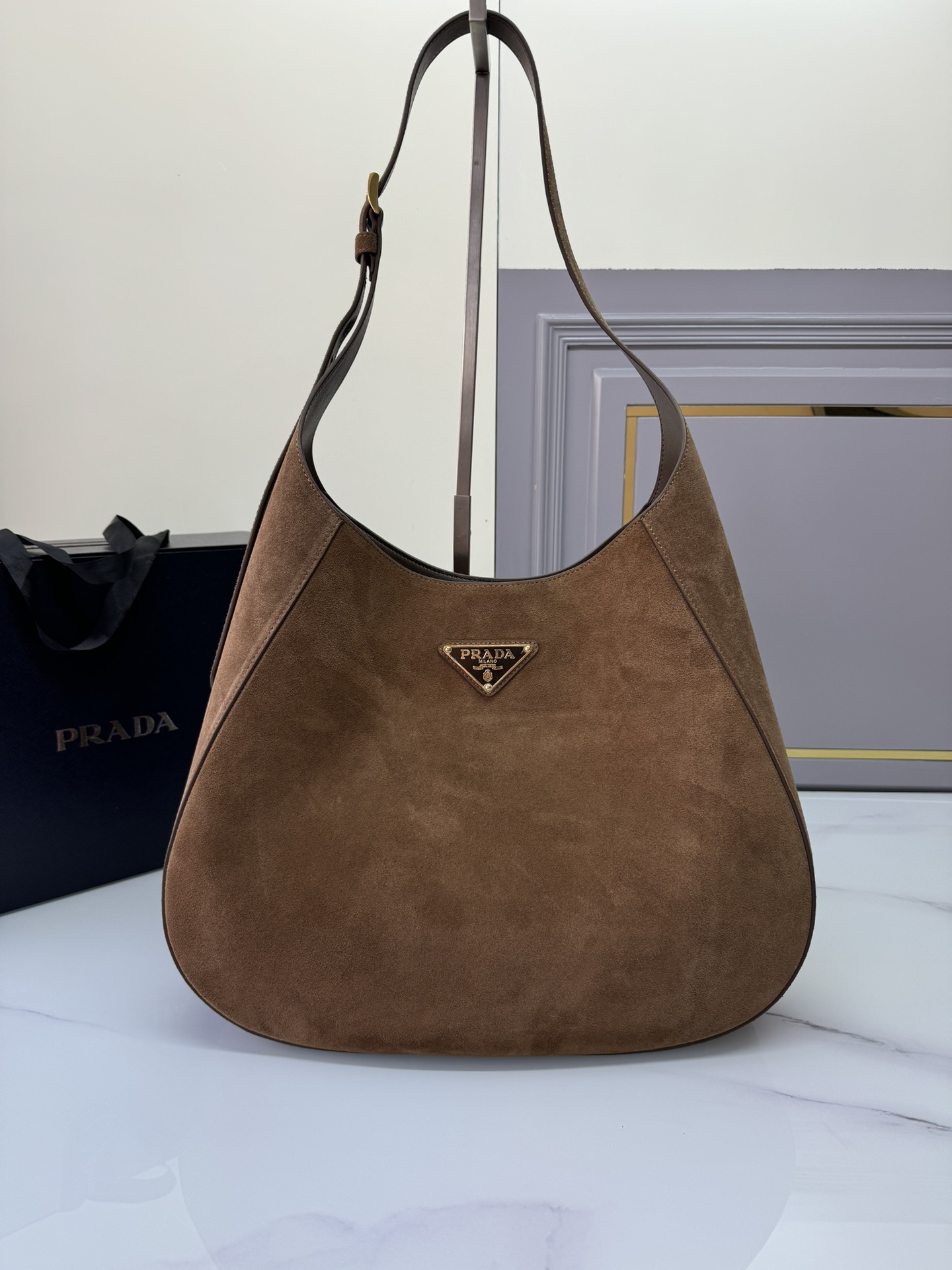 [TOP] PRADA Deer Print Cowhide Bag 40x30x9cm - Brown