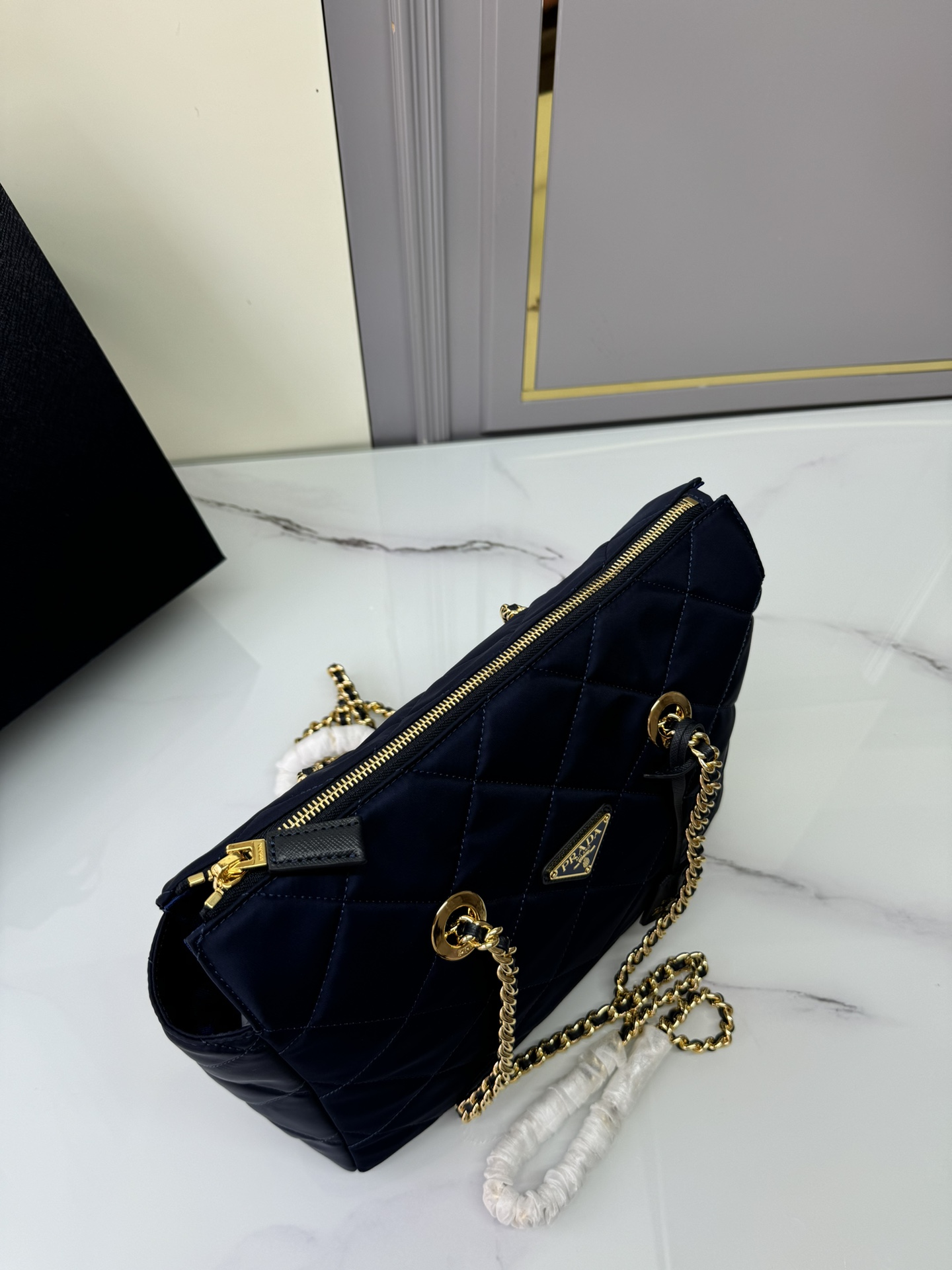 [TOP] PRADA Chain Ridge Wandering Bag 31*22*8cm - 2 Colour