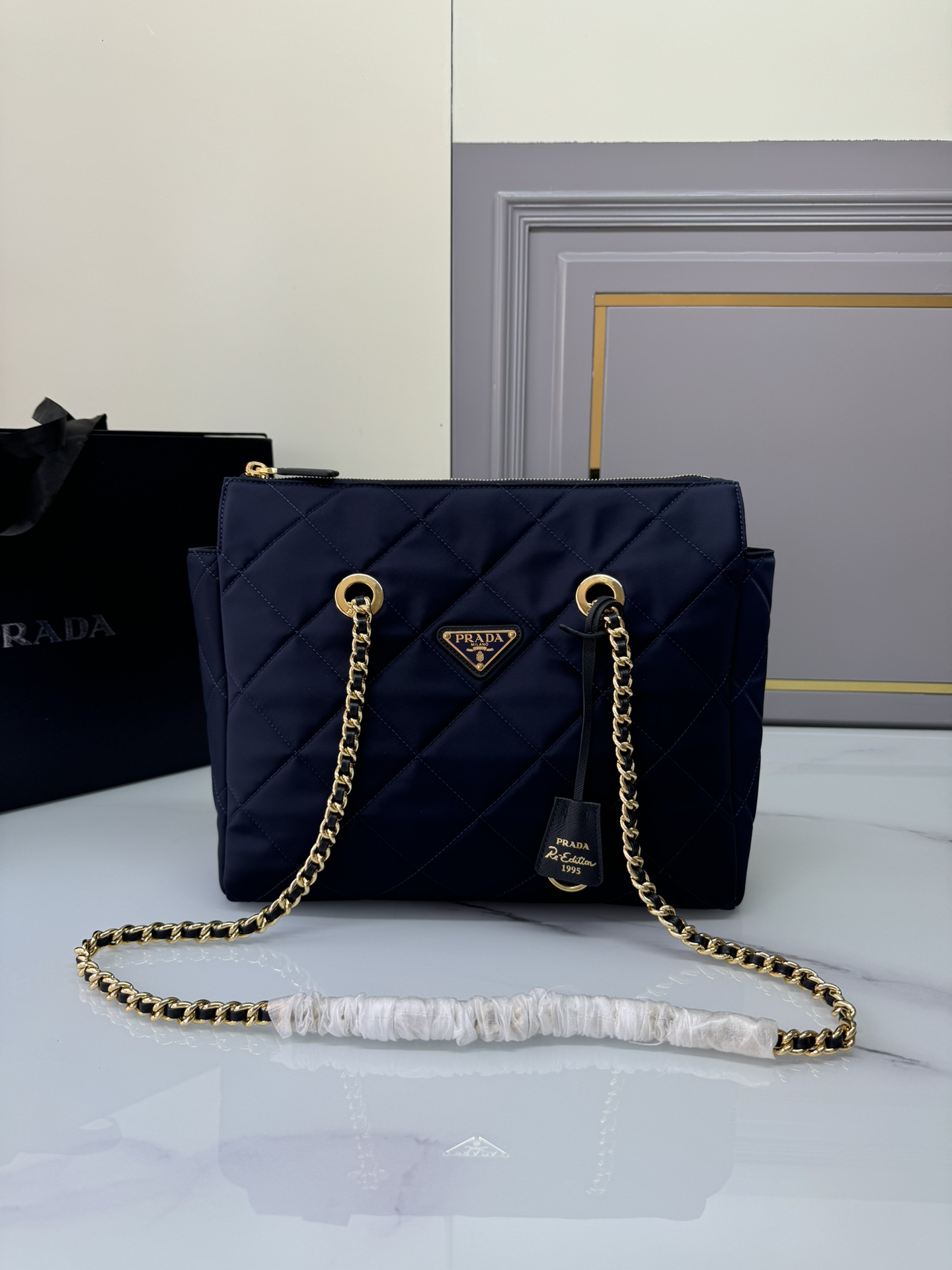 [TOP] PRADA Chain Ridge Wandering Bag 31*22*8cm - 2 Colour