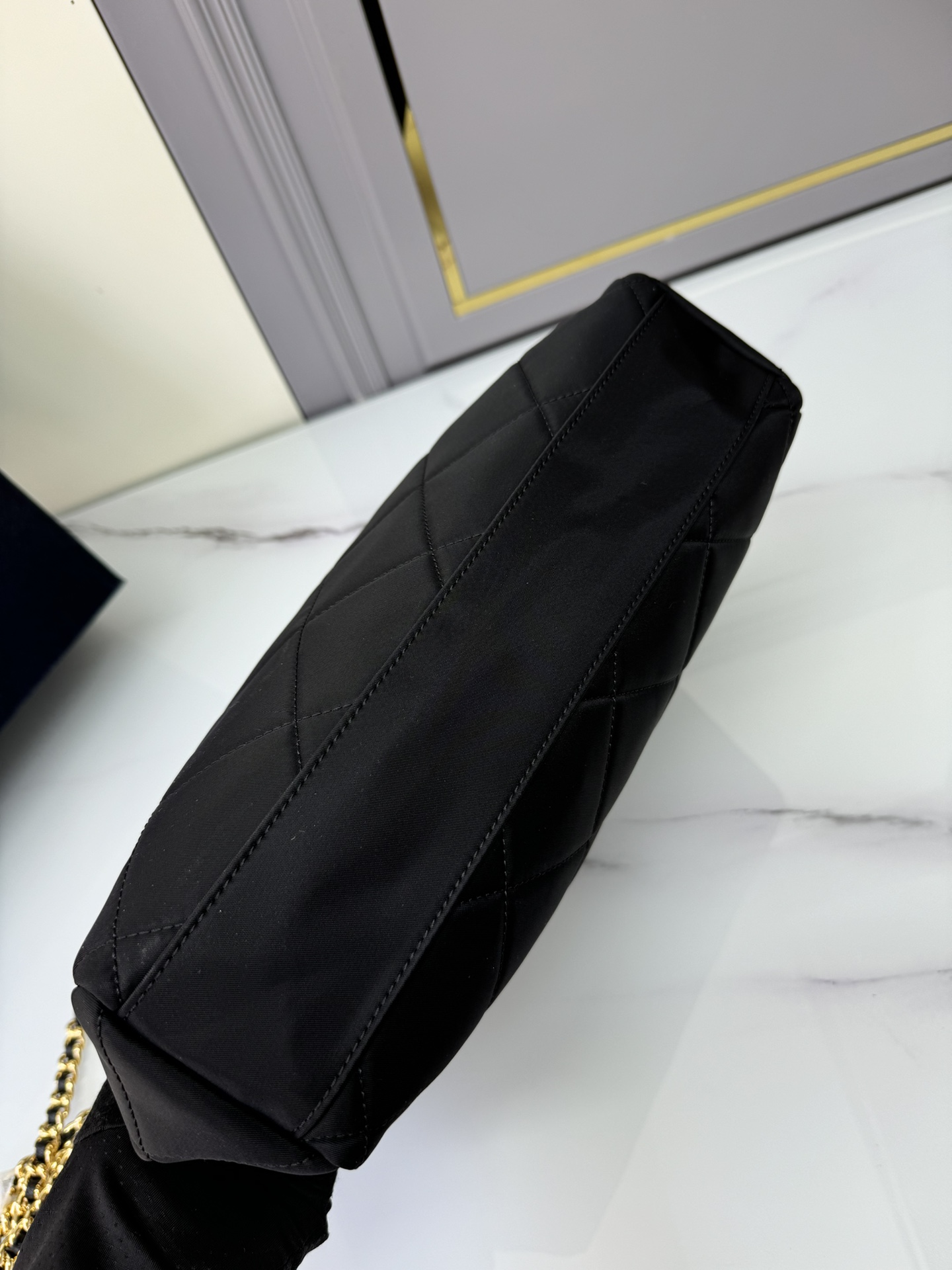 [TOP] PRADA Chain Ridge Wandering Bag 31*22*8cm - 2 Colour