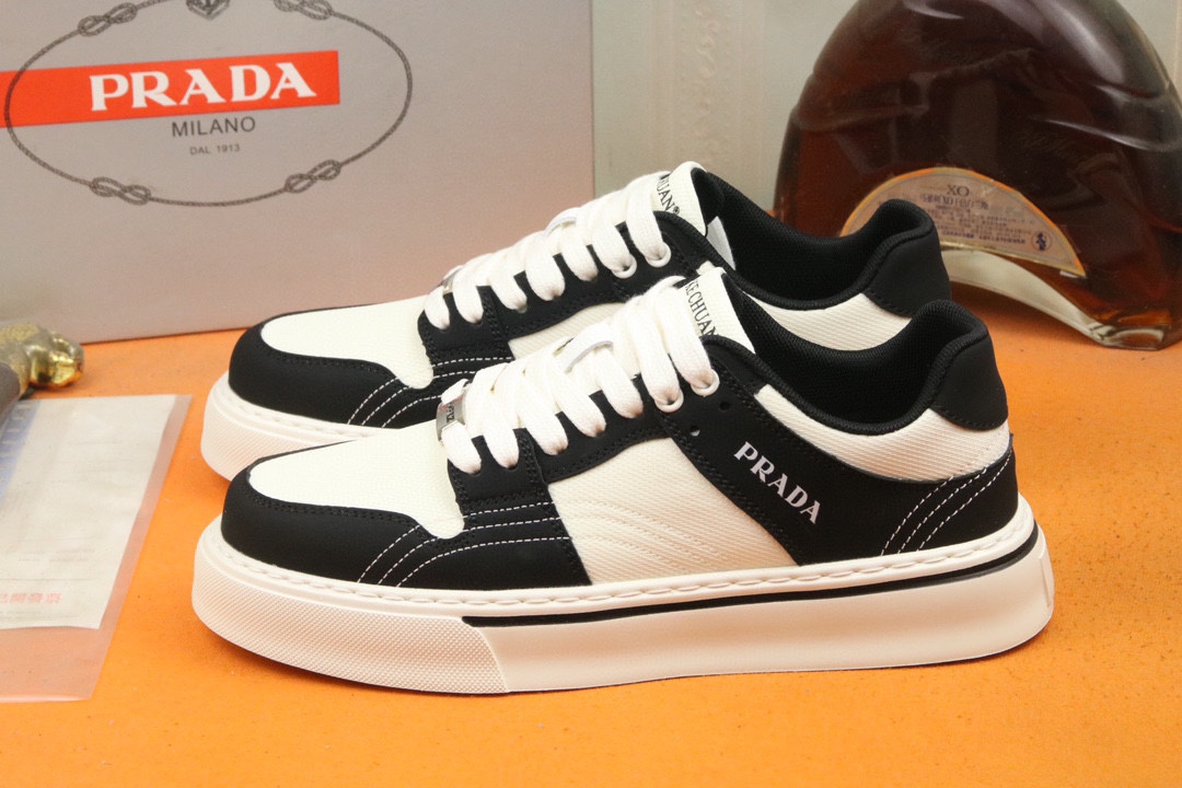 [TOP] PRADA Sports Shoes - 2 Colors