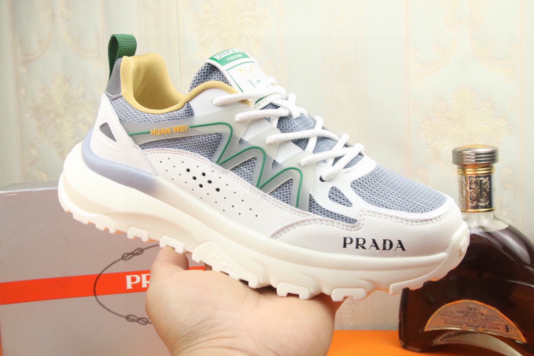 [TOP] PRADA Sports Shoes - 2 Colors