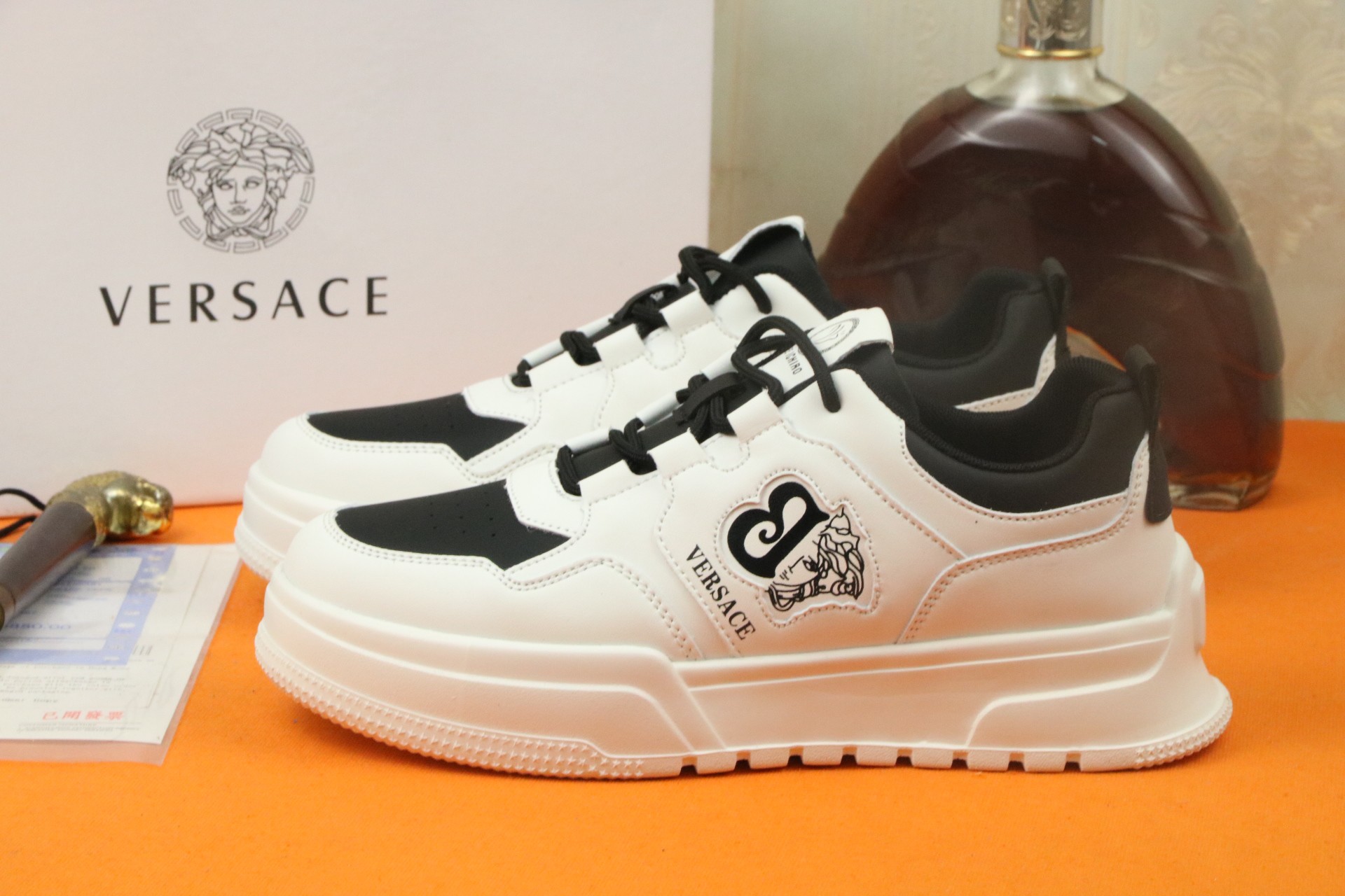 [TOP] VERSACE Men's Sport Shoes - 3 Colors