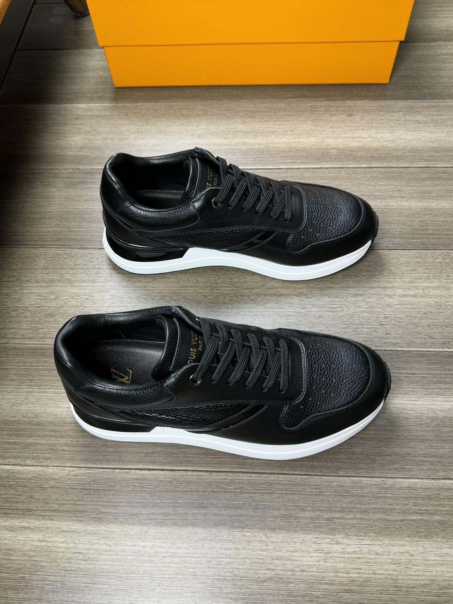 [TOP] Louis Vuitton LV New Casual Men's Shoes - 2 Colors