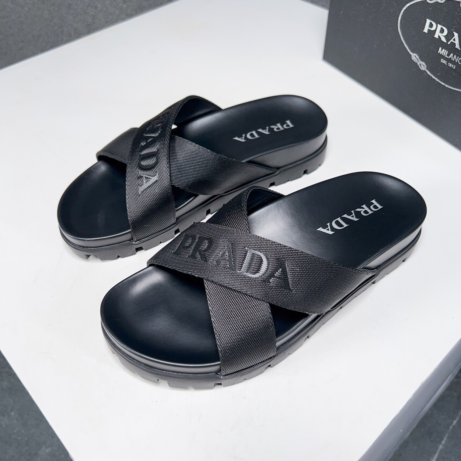 [TOP] PRADA Men's  Slippers - Black