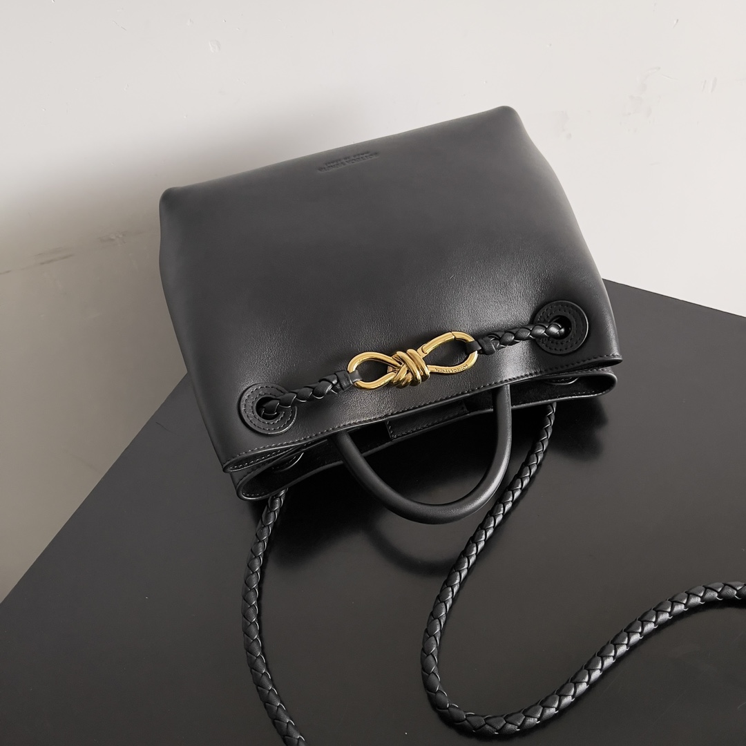 [TOP] Bottega Veneta BV Andiamo Bag 25x22x10.5cm/32x24x12cm - 3 Color