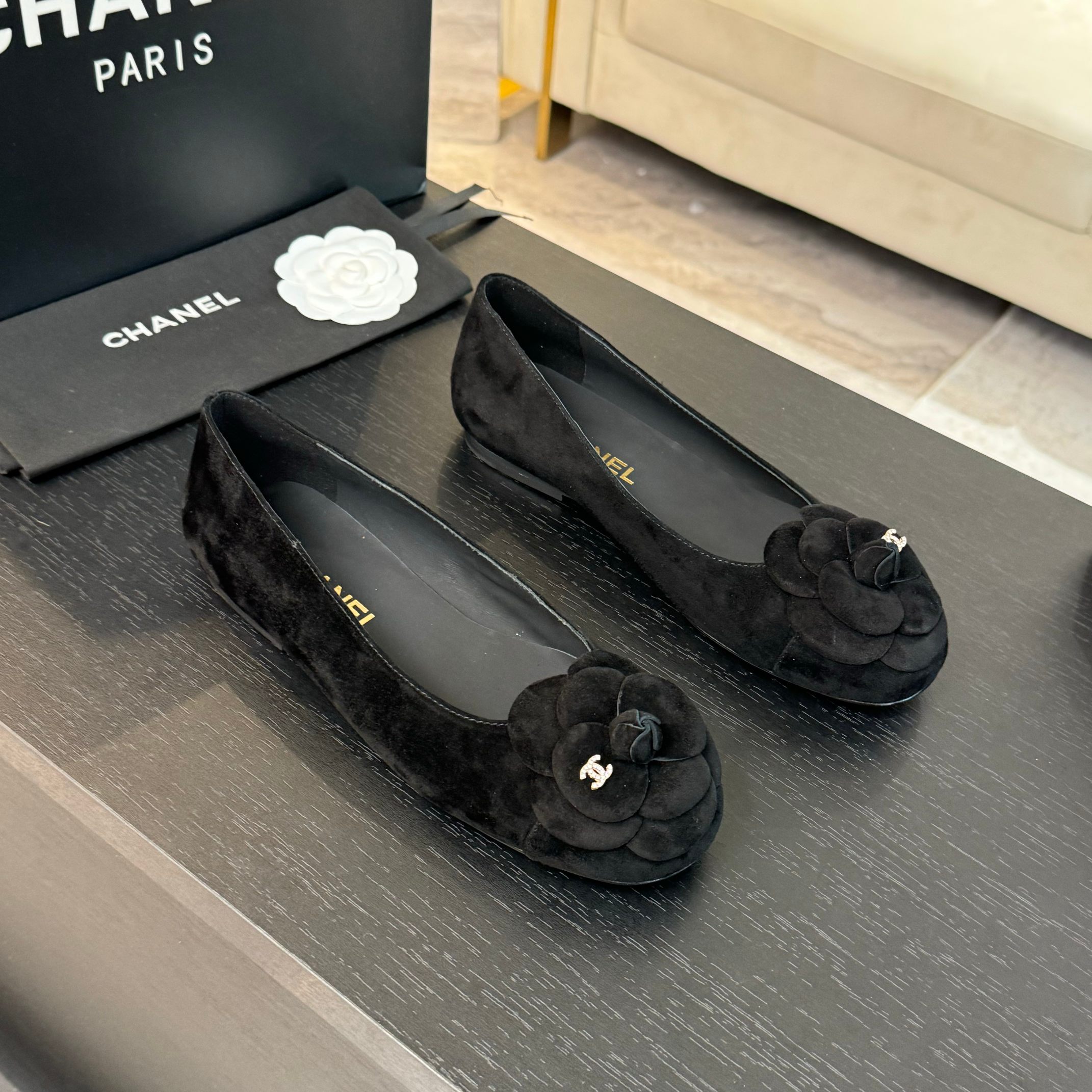 [TOP] CHANEL Camellia Flats - 7 Color