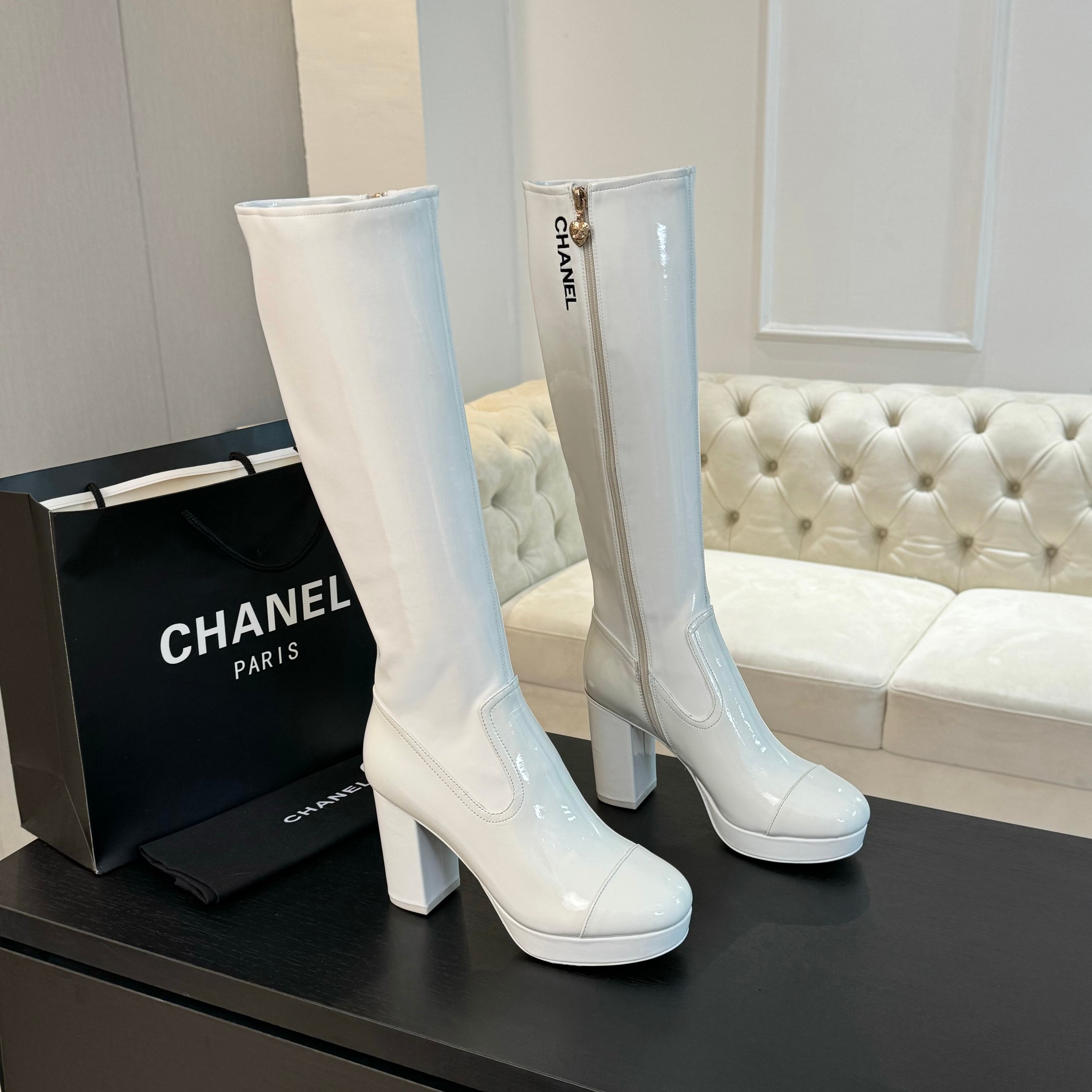 [TOP] CHANEL 8cm High Heel Shiny Leather Stretch Boots - 2 Color