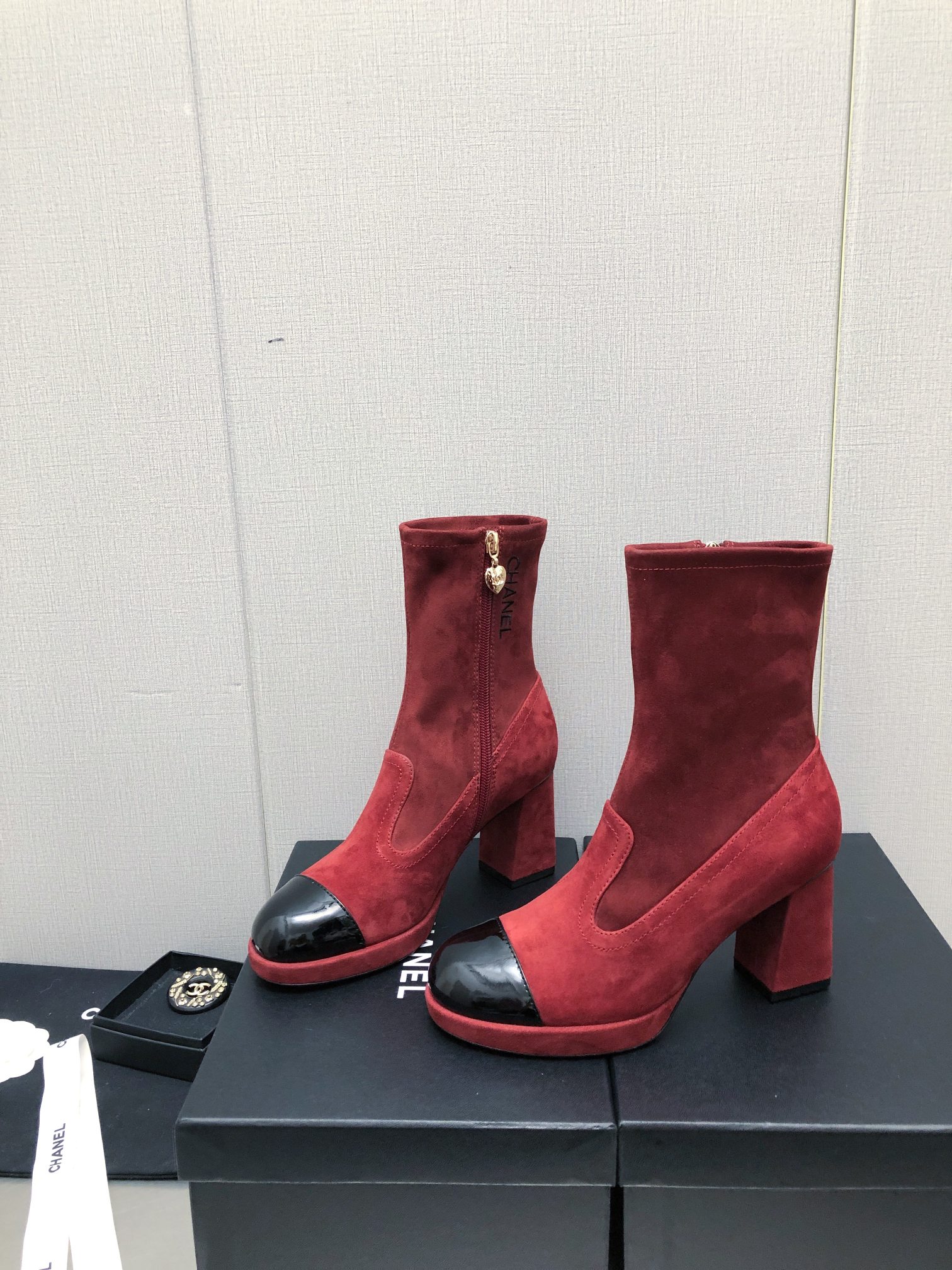 [TOP] CHANEL Elastic Boots - 3 Color