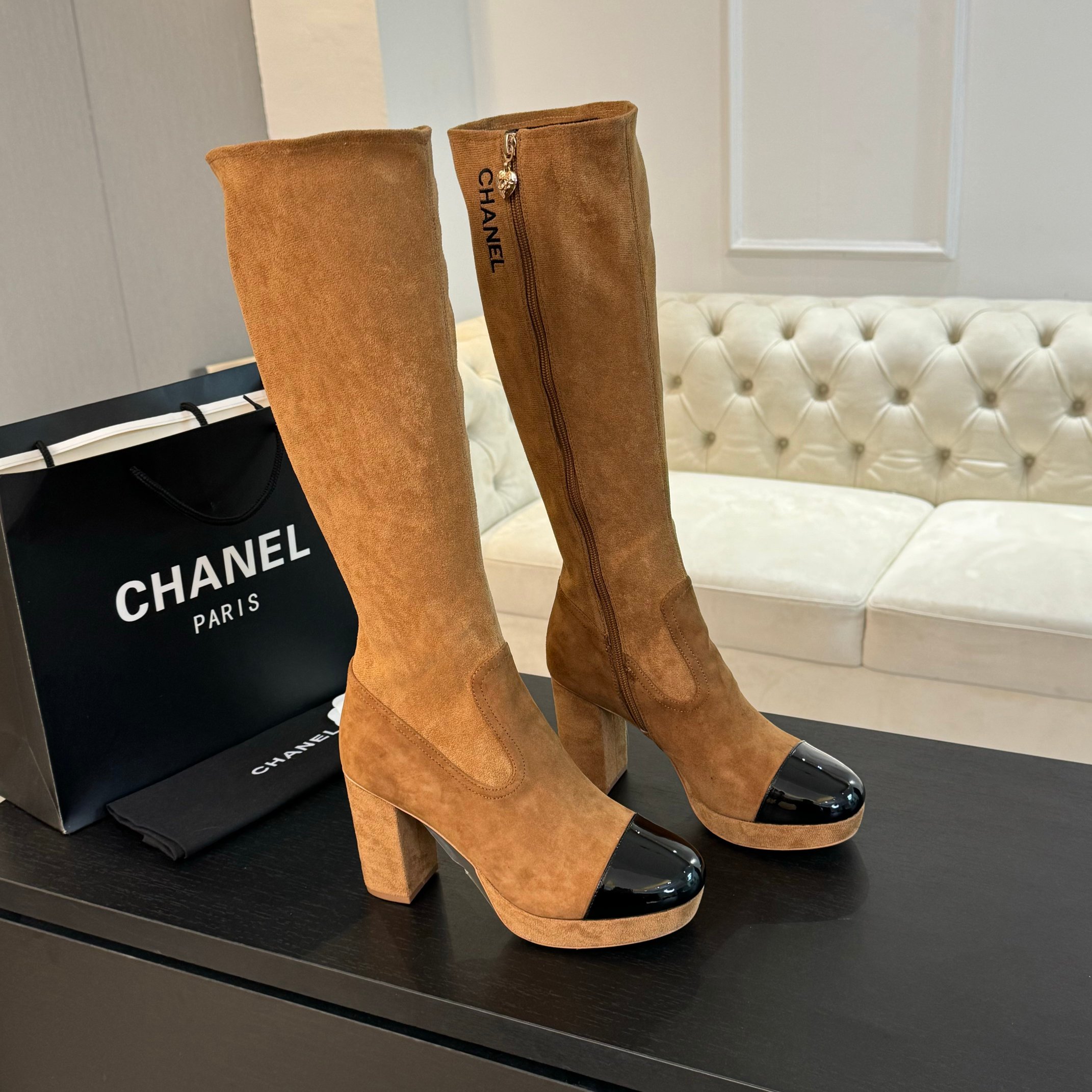 [TOP] CHANEL 8cm High Heel Suede Leather Stretch Boots - 2 Color