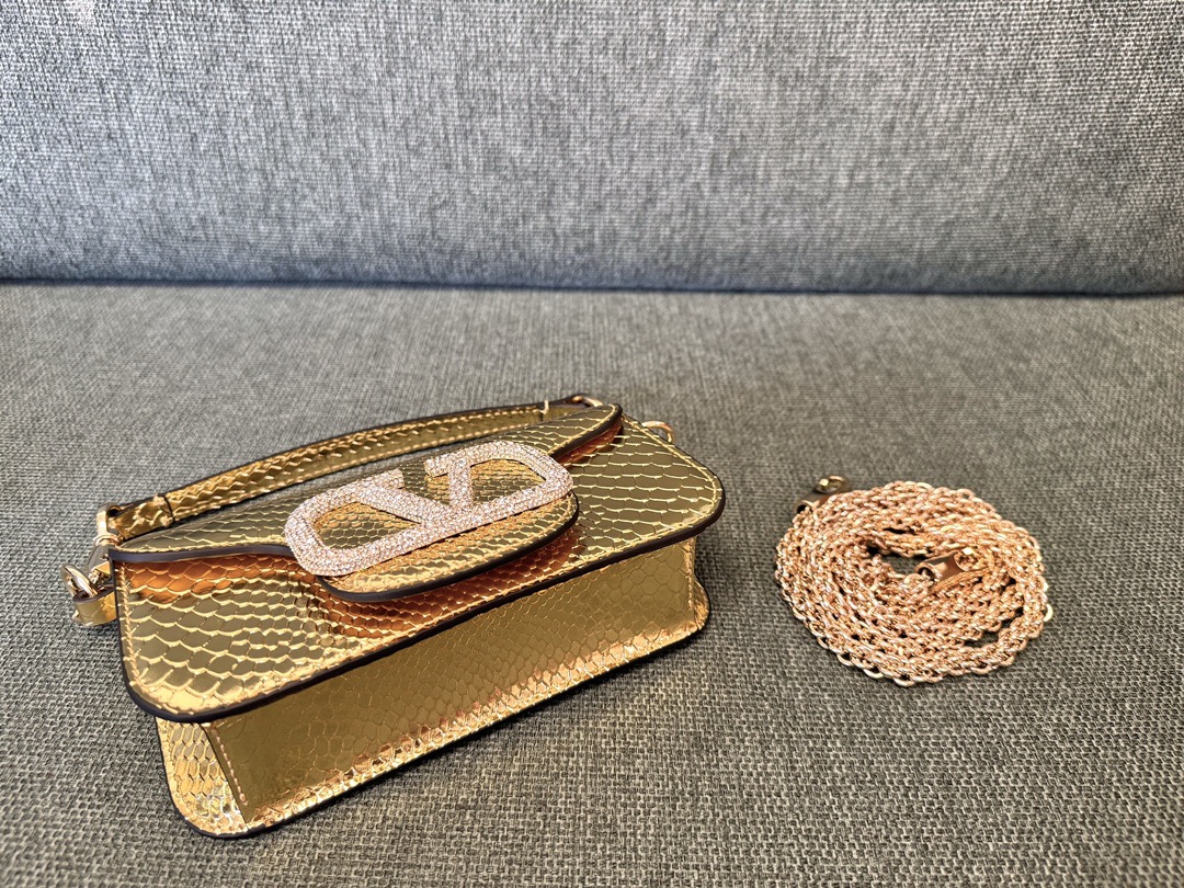 [TOP] VALENTINO Loco Bag Snake Printed Pattern Calfskin Handbag 20x11x5cm/27x13x6cm - 7 Colour