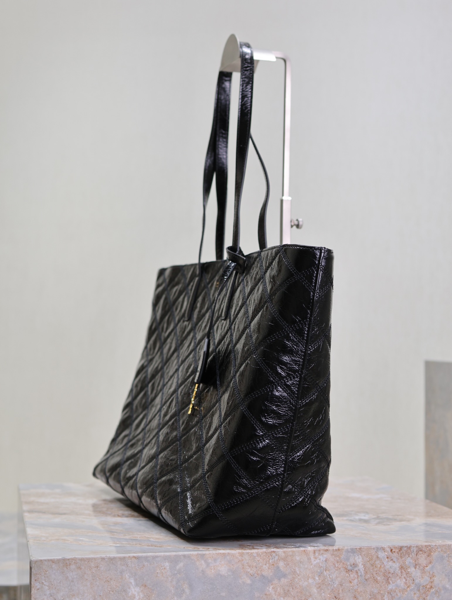 [TOP] Yves Saint Laurent YSL Oil Wax Leather Shopping Tote Bag 38×28×13cm-Black