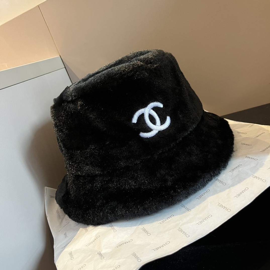 [TOP] CHANEL Fur Hat - 2 Colors